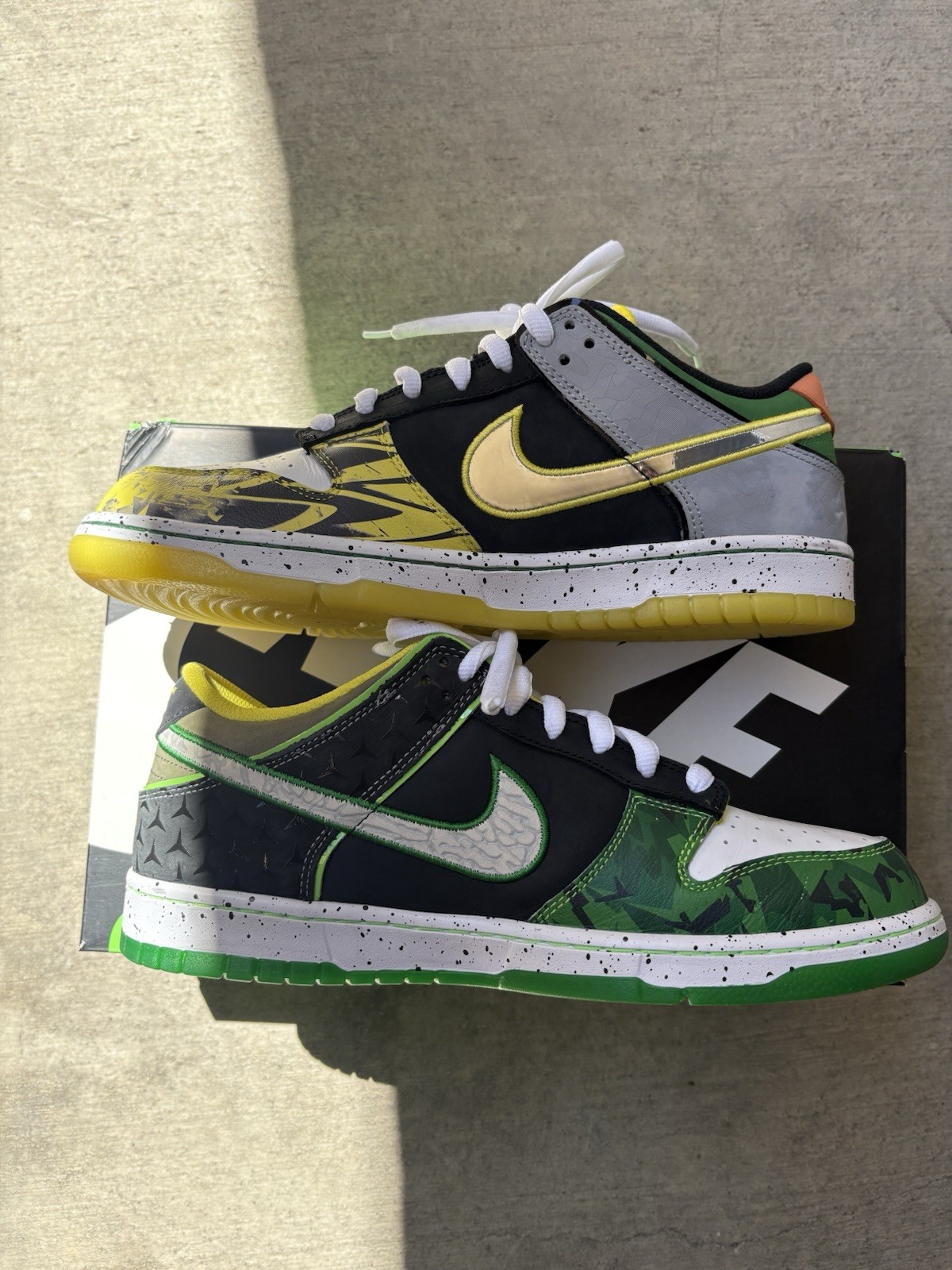 Nike Dunk PE Low What the Duck – University of Oregon Away – Size 10.5