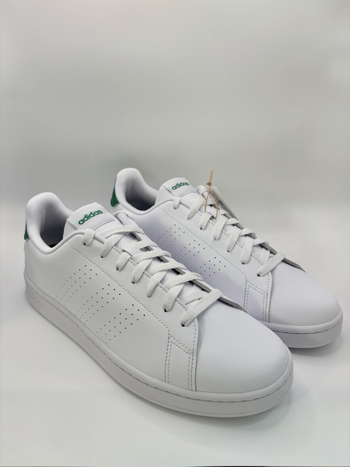 Brand New Adidas Advantage White/Green 10M/11.5W