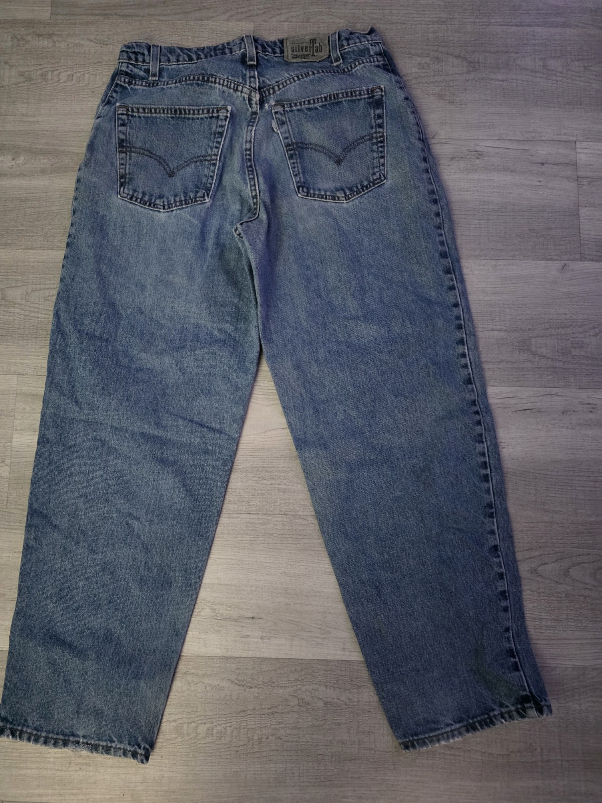 Levi’s SilverTab Baggy Men’s Blue Medium Wash Denim Jeans 90s 5-Pocket