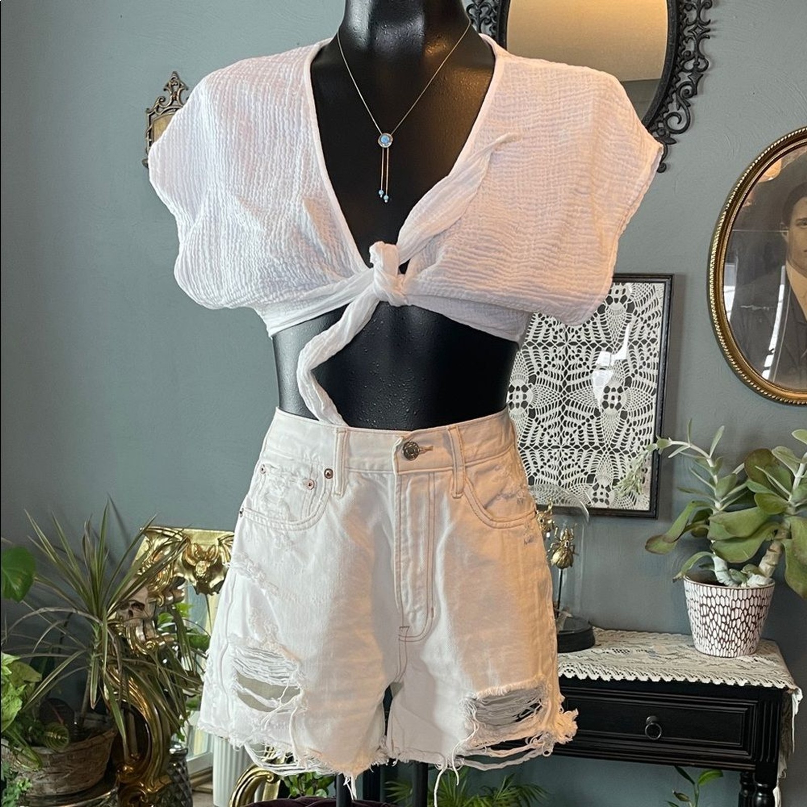 American Eagle Outfitters White Distressed Denim Shorts