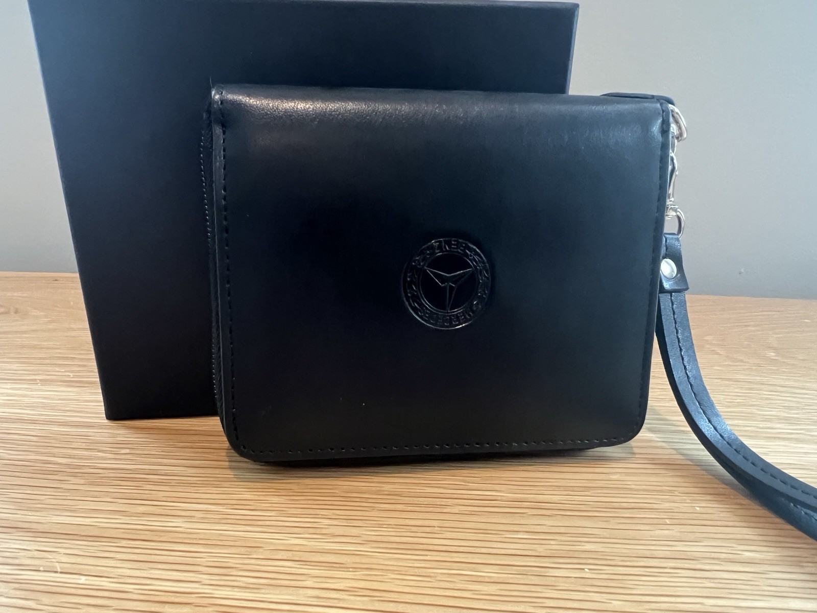 Authentic Mercedes-Benz Wallet change Wristlet Clutch Black Detachable Strap NIB
