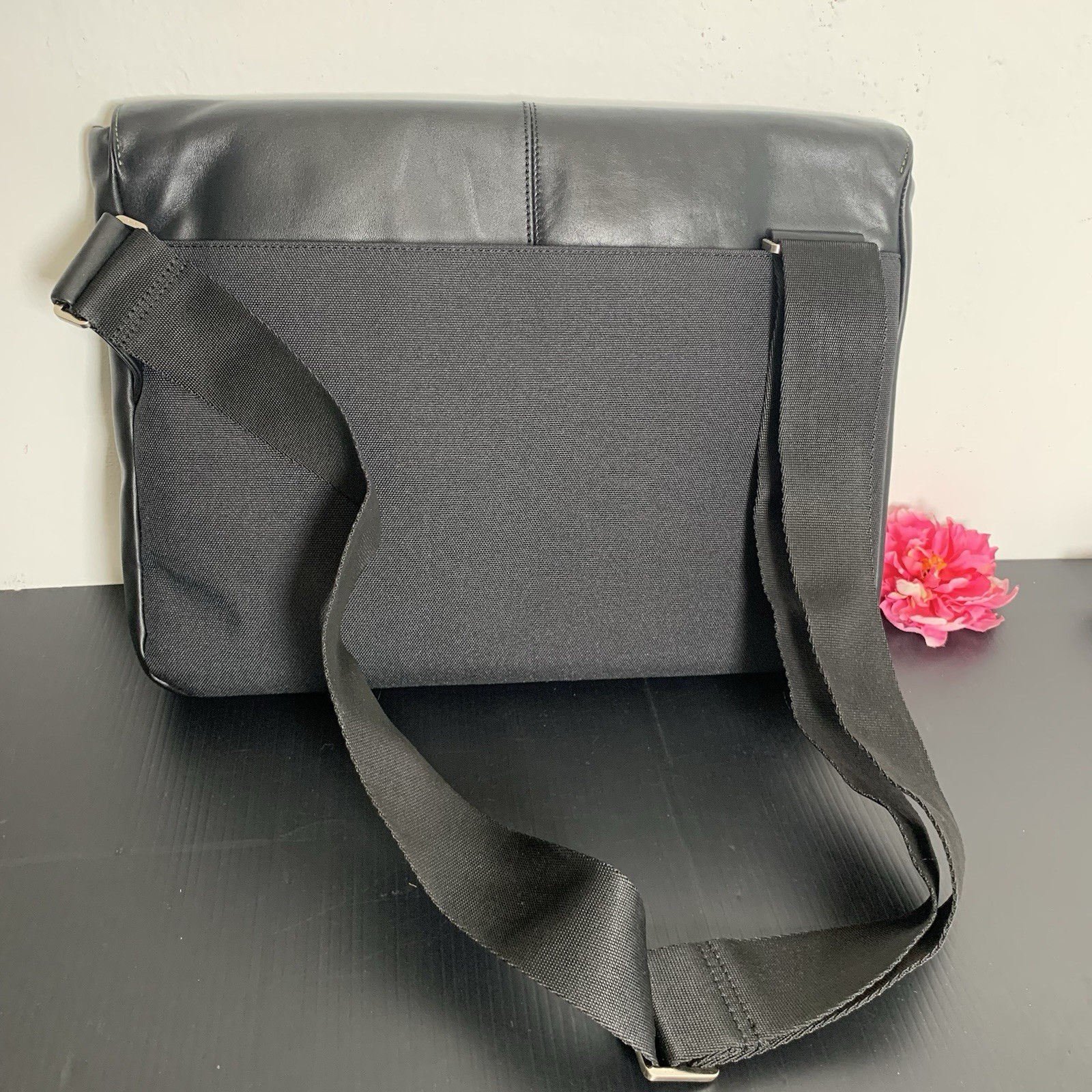 Knomo London – Black Laptop Business Messenger Bag
