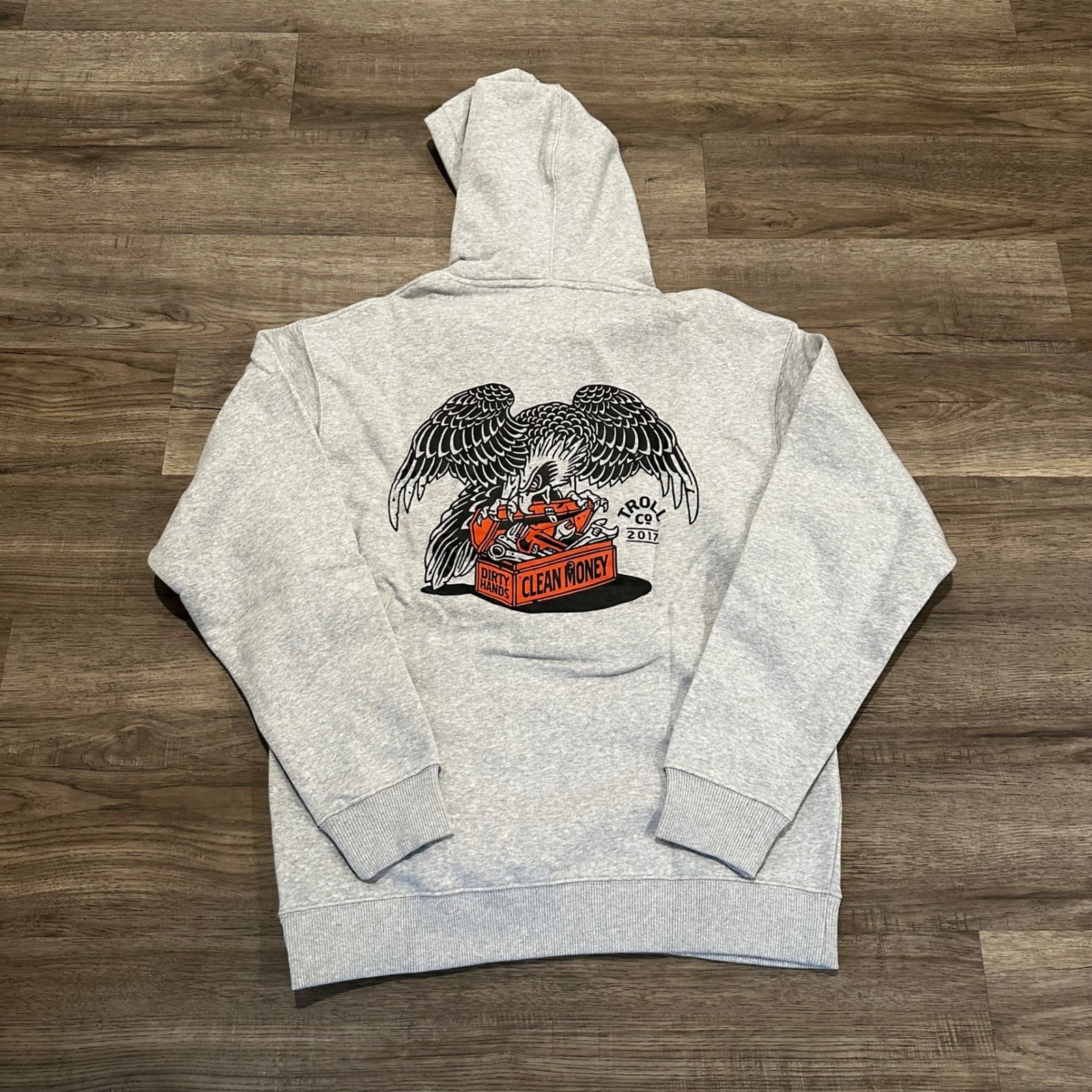 NWT Troll Co Clothing Eagle Eye Hoodie Mens Medium Gray Pullover Dirty Hands