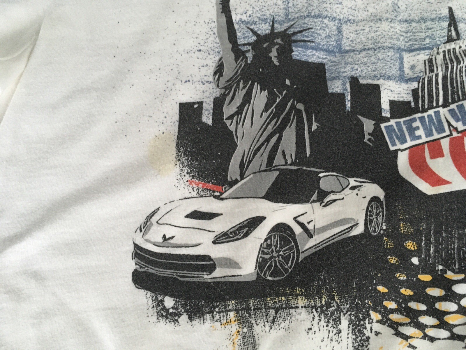 New Balance 2015 New York Comic Con White Graphic Tee Shirt Large