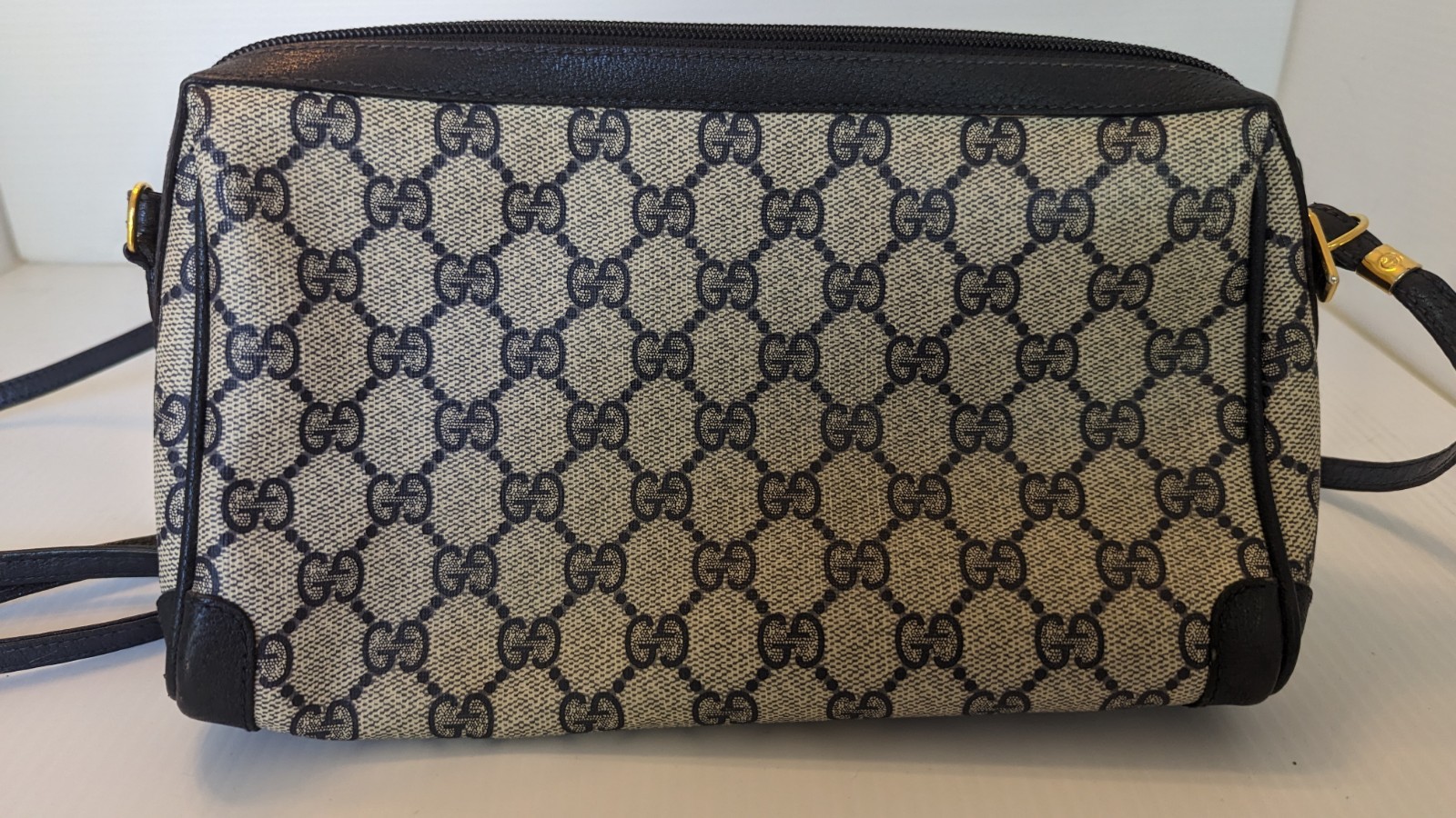 Vintage Gucci GG Supreme Canvas Crossbody Bag Navy Monogram Camera Bag Auth