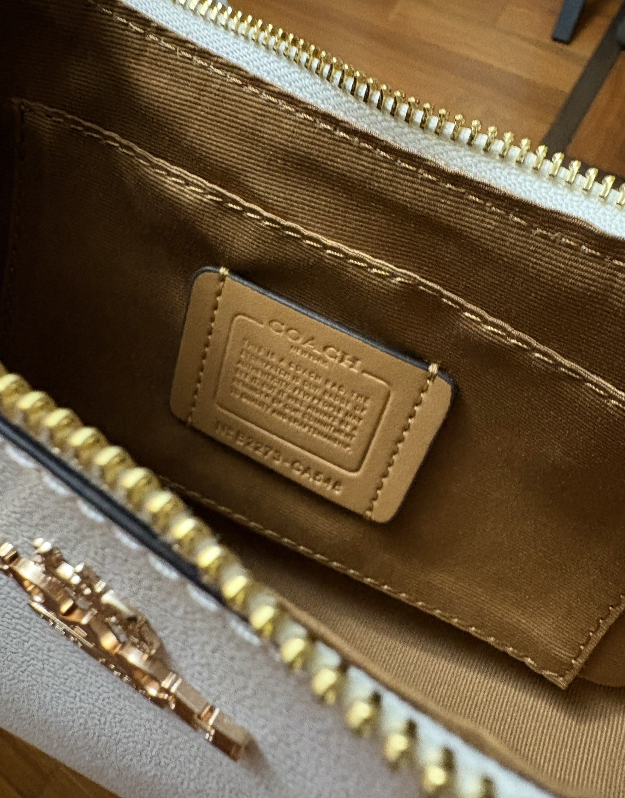 White coach shoulder teri bag