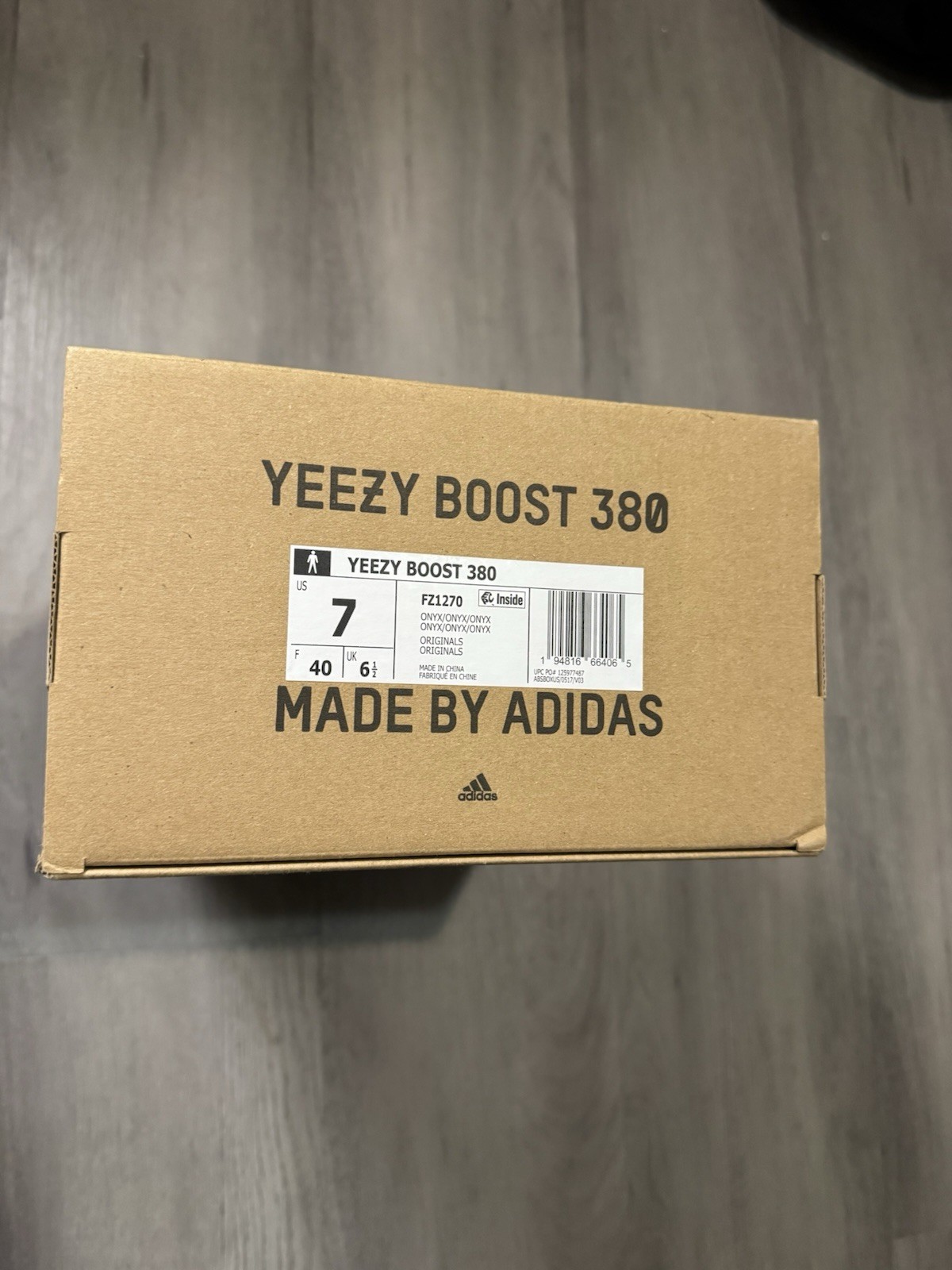 Yeezy 380 Boost Onyx Size 7 Men’s 8.5 Womens