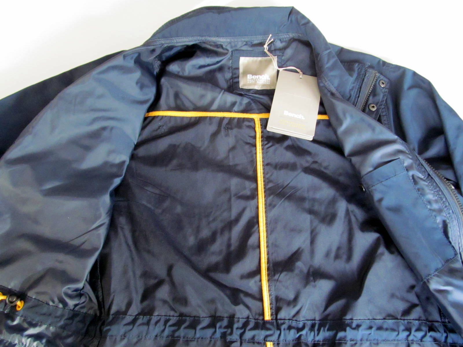 New Bench Men’s Windbreaker Jacket Digression Button and Zip Front Sz S $139