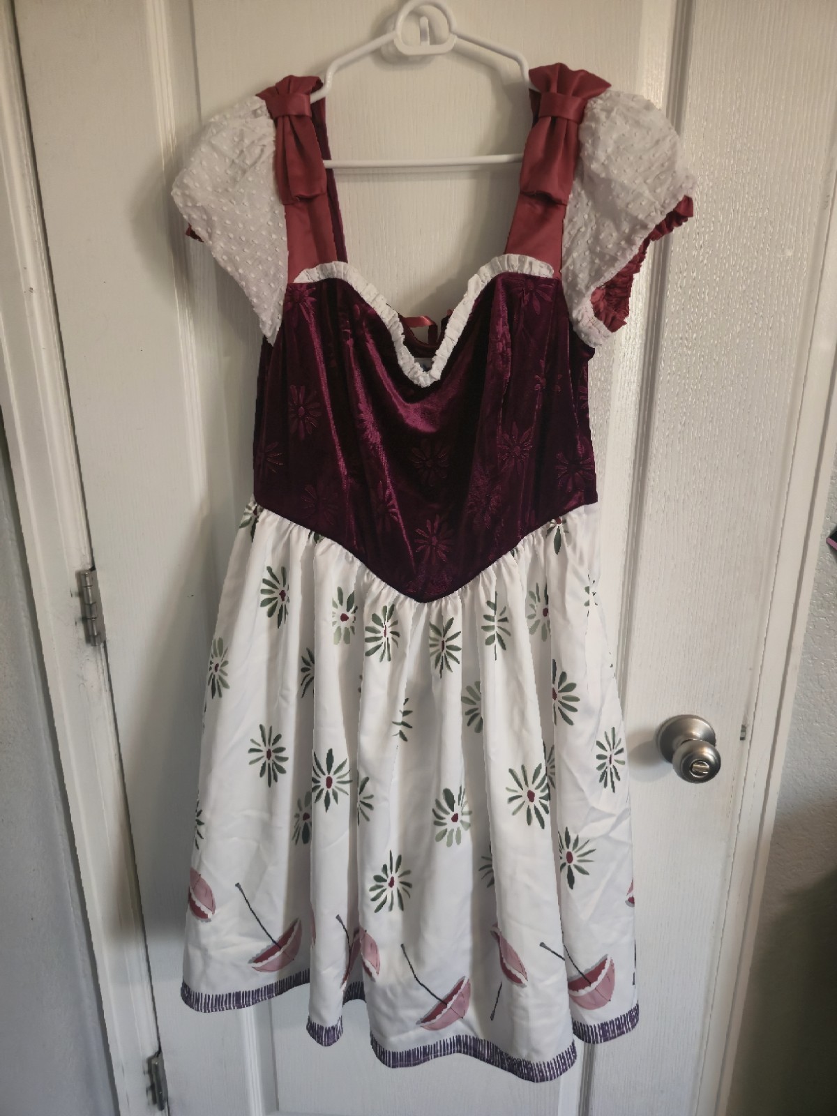 NWT Disney Dress Shop Her Universe Haunted Mansion Tightrope Walker 2 Piece XL!