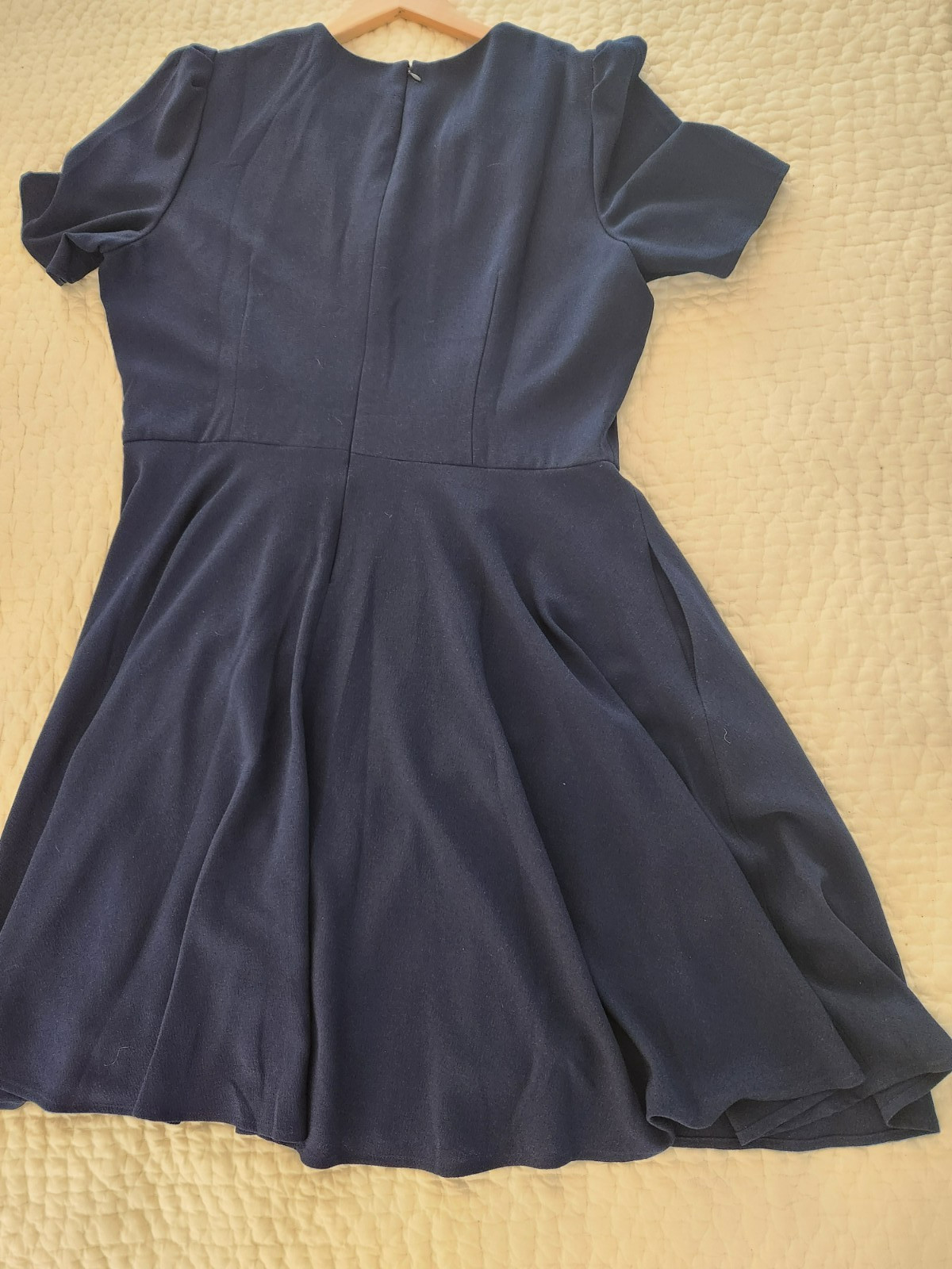 GAL MEETS GLAM Navy Blue Crepe Dress w/ Covered Buttons – Size 18