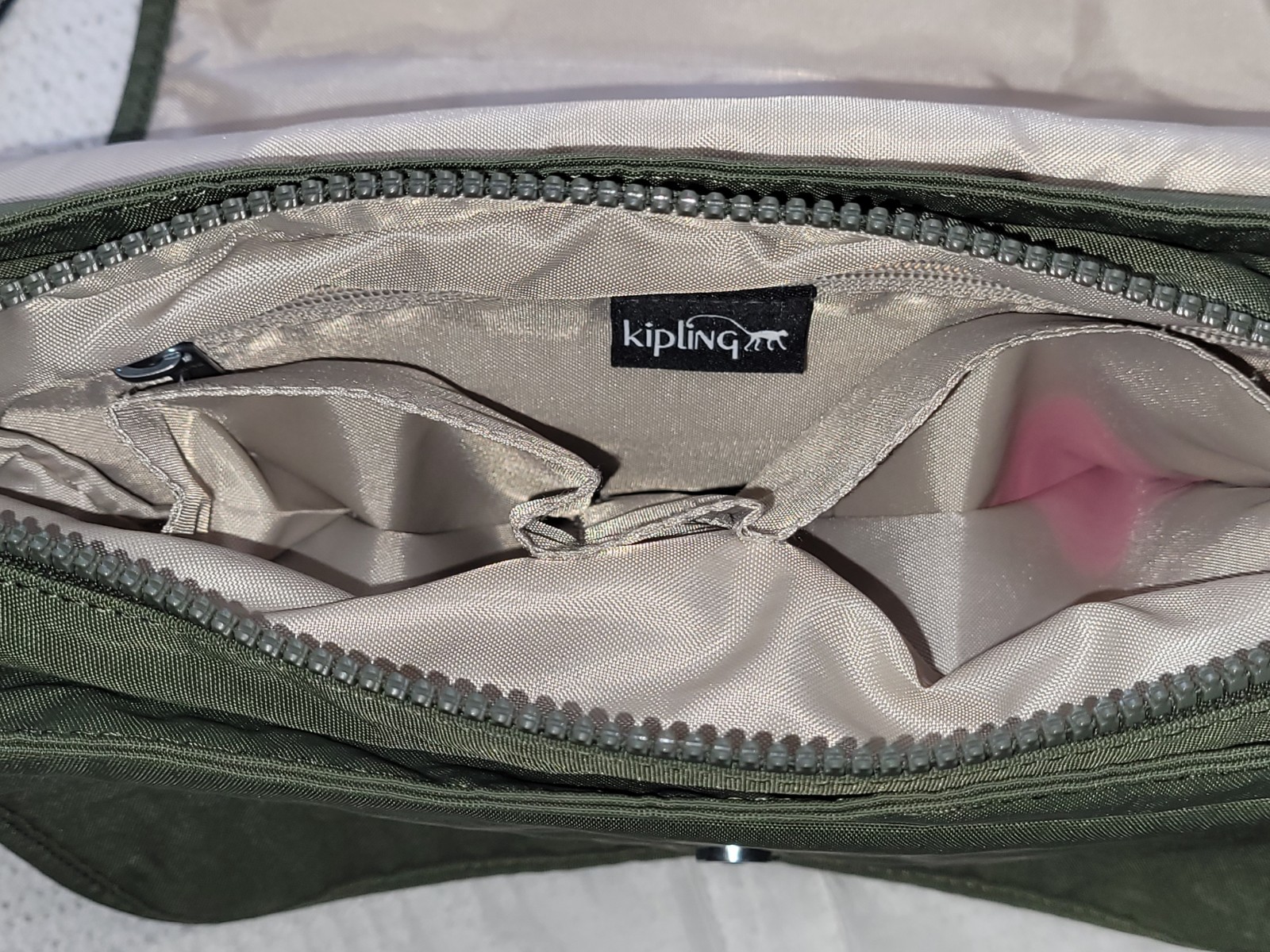 Kipling Women’s Brooklyn Go Shoulder Bag in jaded green nylon Approx 11″x9″