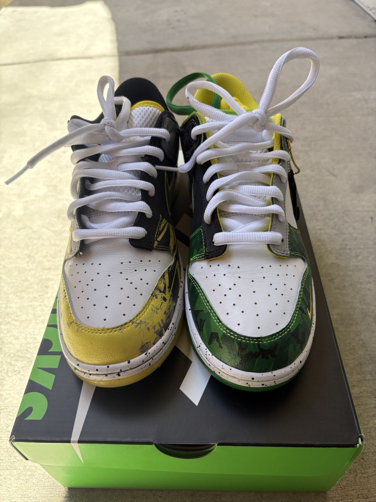 Nike Dunk PE Low What the Duck – University of Oregon Away – Size 10.5