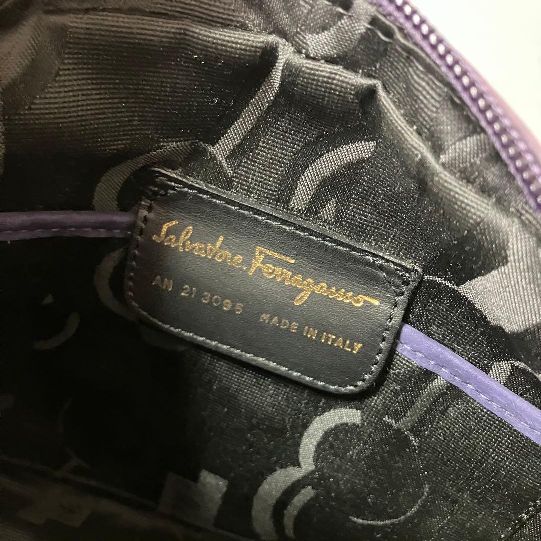 Ferragamo Vara Suede Leather Shoulder Bag 6.3×7.9×2.8in Used