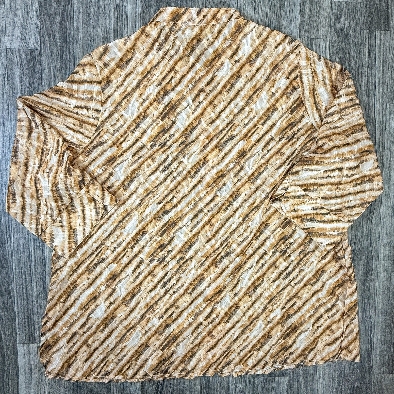 Draper’s & Damon’s 1X Sheer Button Blouse Brown Beige Abstract Tiger Stripe Top