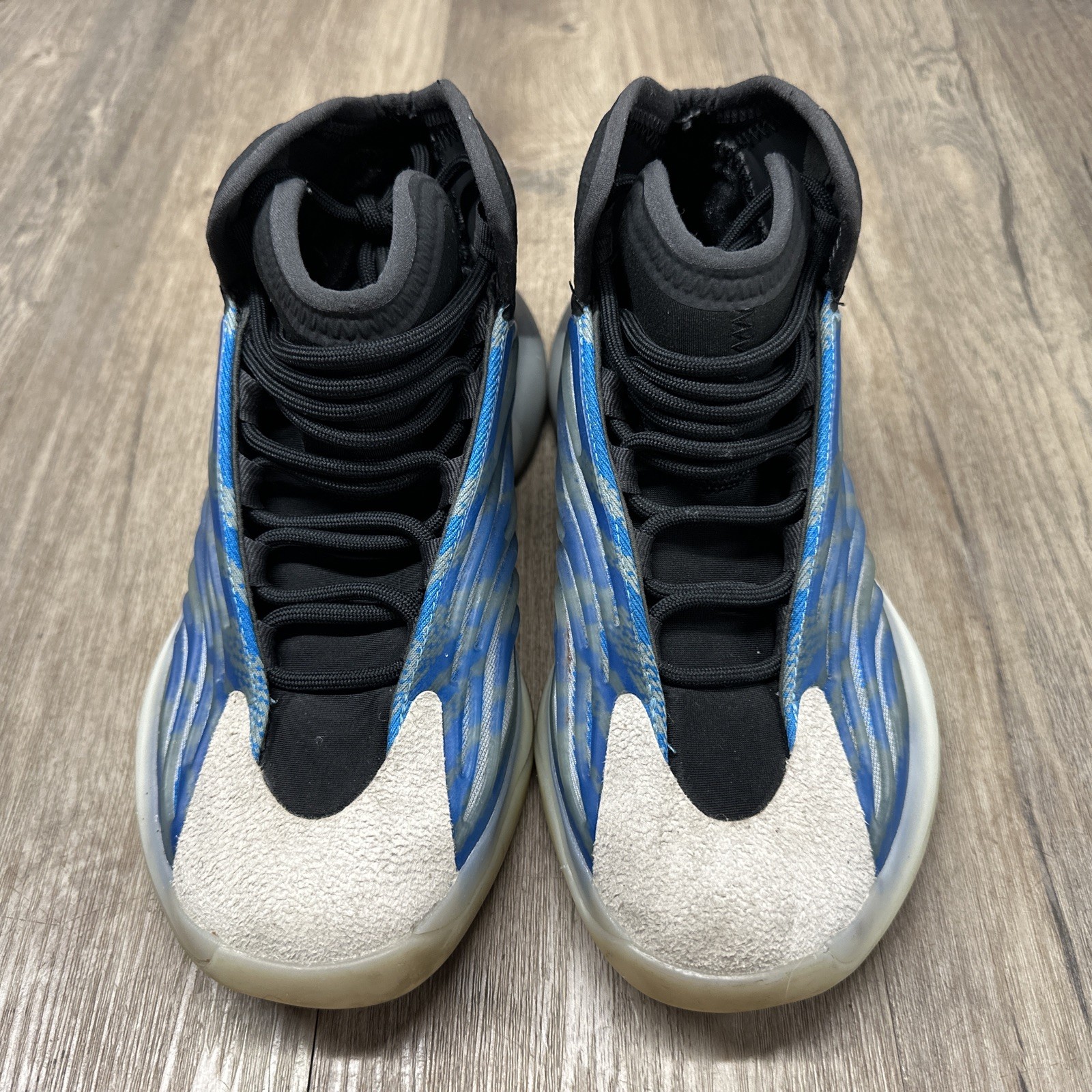 Men’s Size 7 – adidas Yeezy Quantum Frozen Blue *RARE*