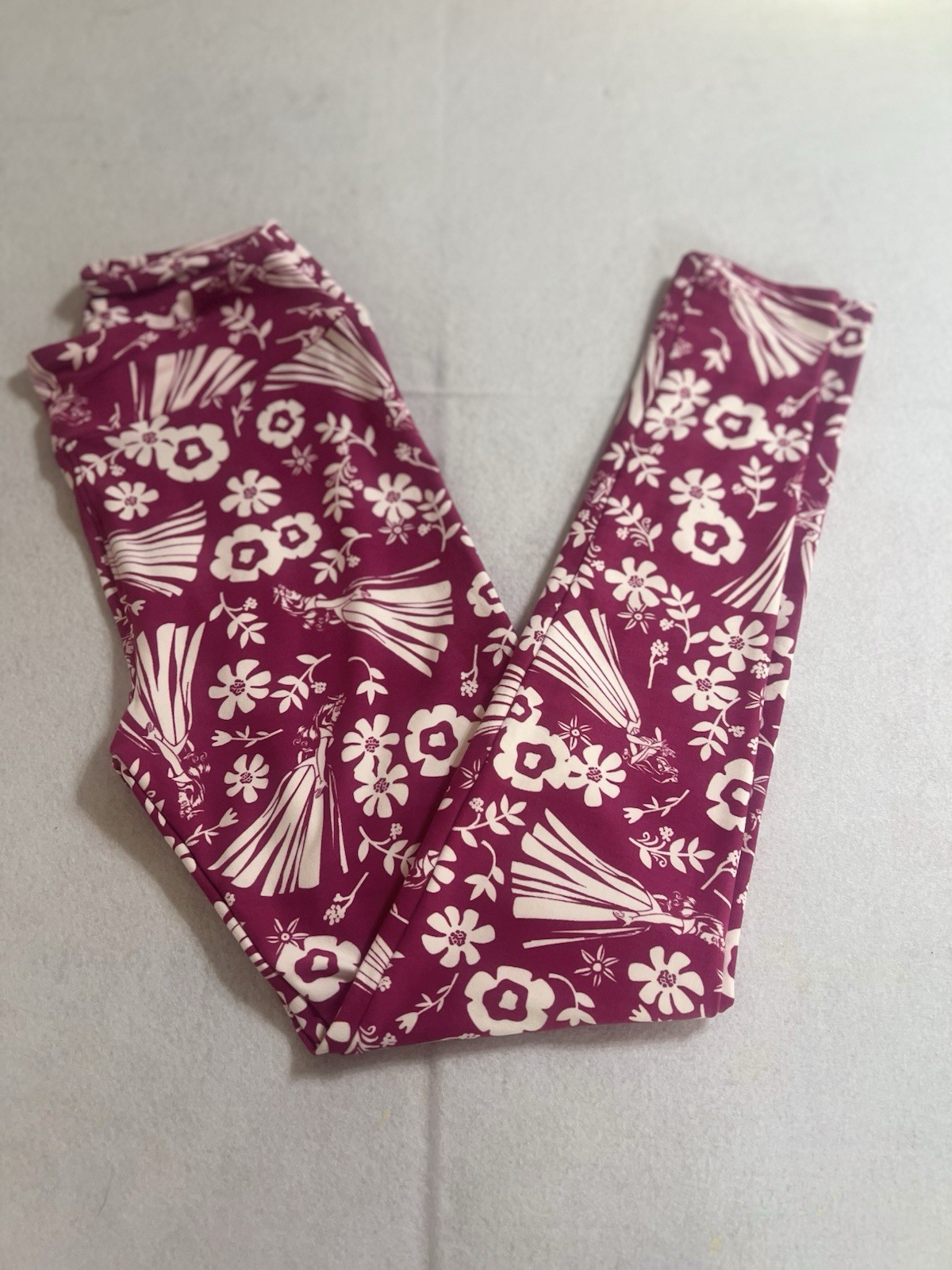 LuLaRoe One Size Leggings Pink Floral Princess Print OS New Without Tags