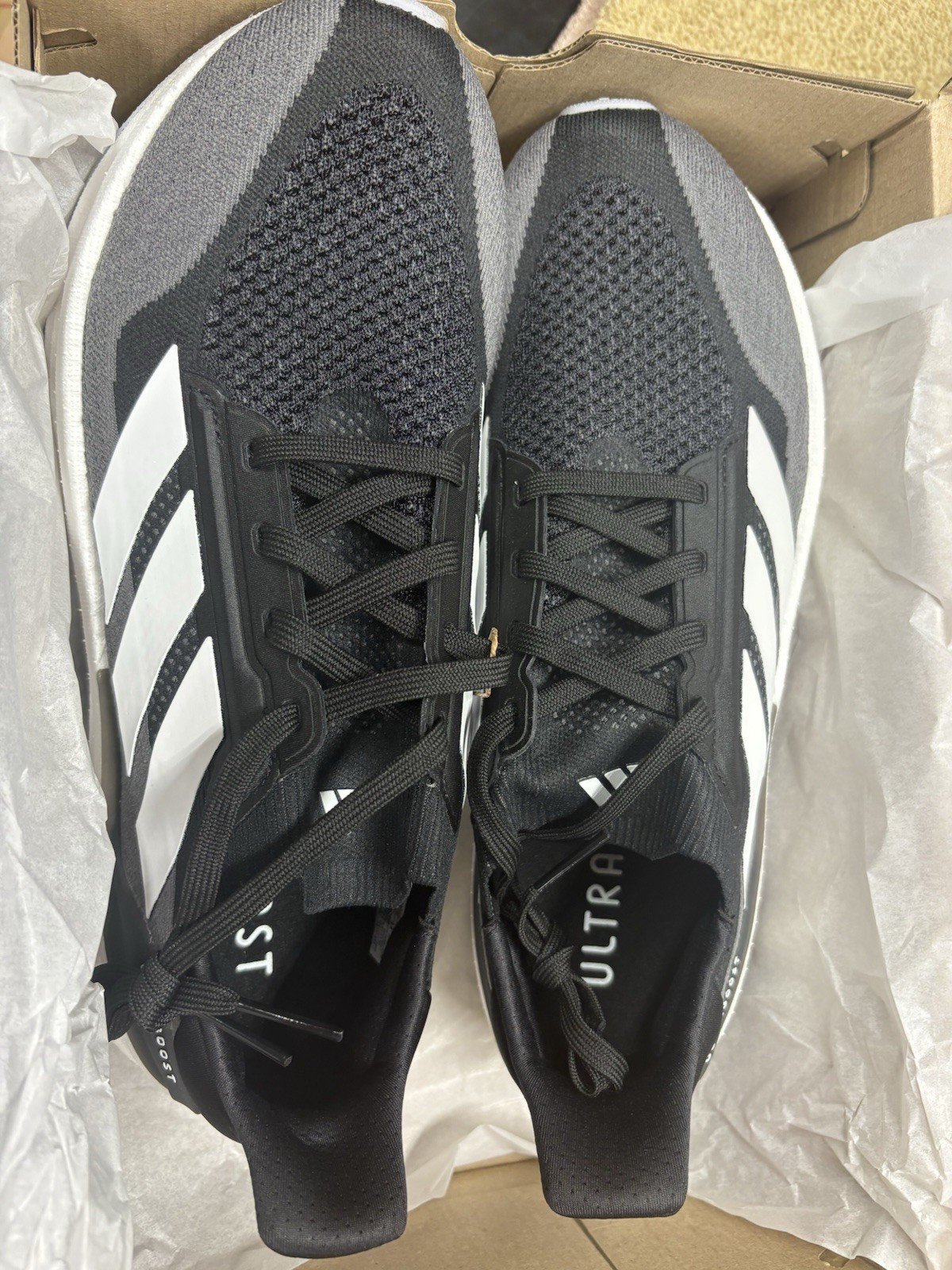 Adidas Black White and Grey Ultraboost 5x Mens Size 10 Running Shoes