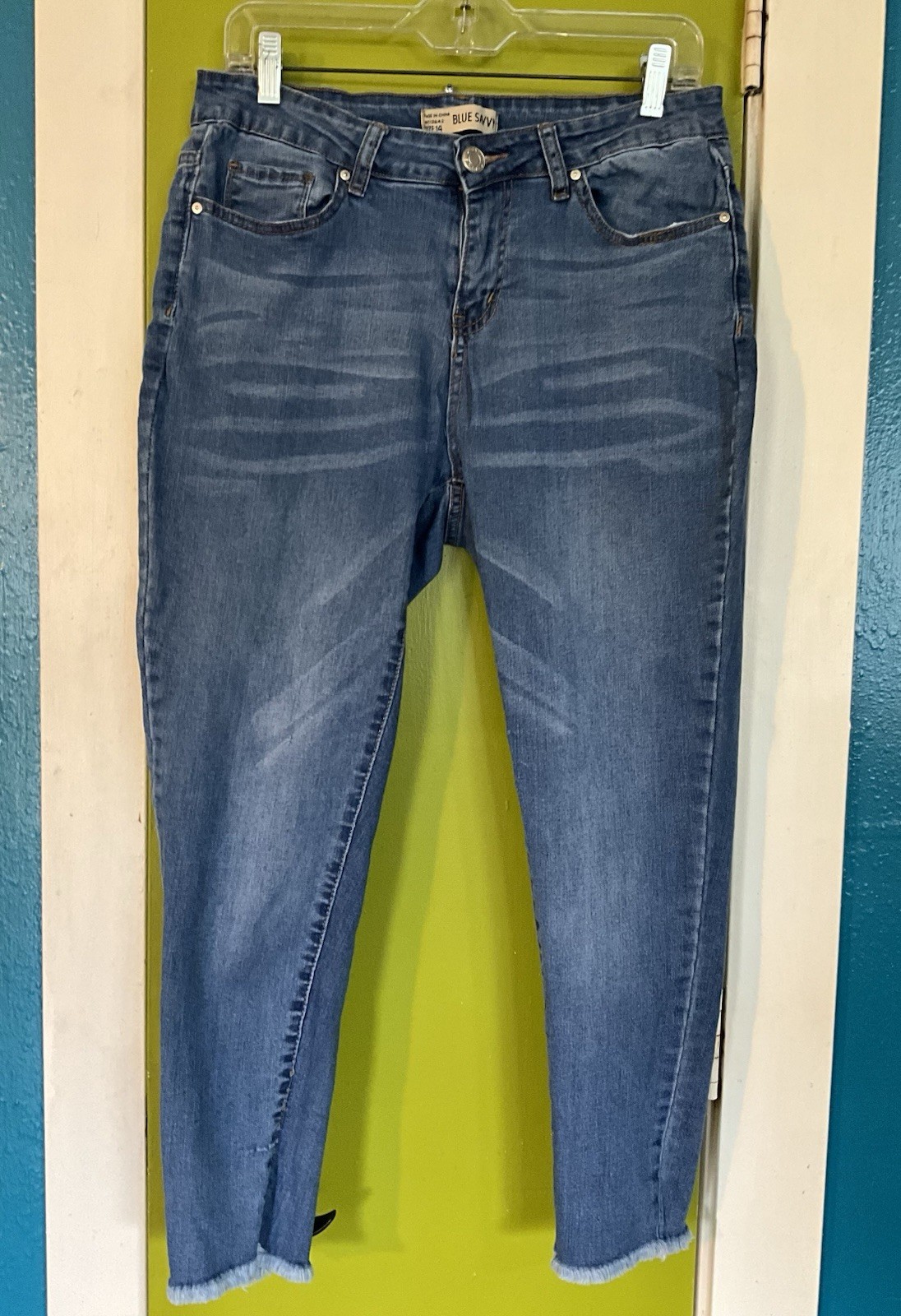 Blue Savvy Mid Rise Stretch Frayed Hem Cropped Ankle Denim Blue Jeans Sz 14 Boho