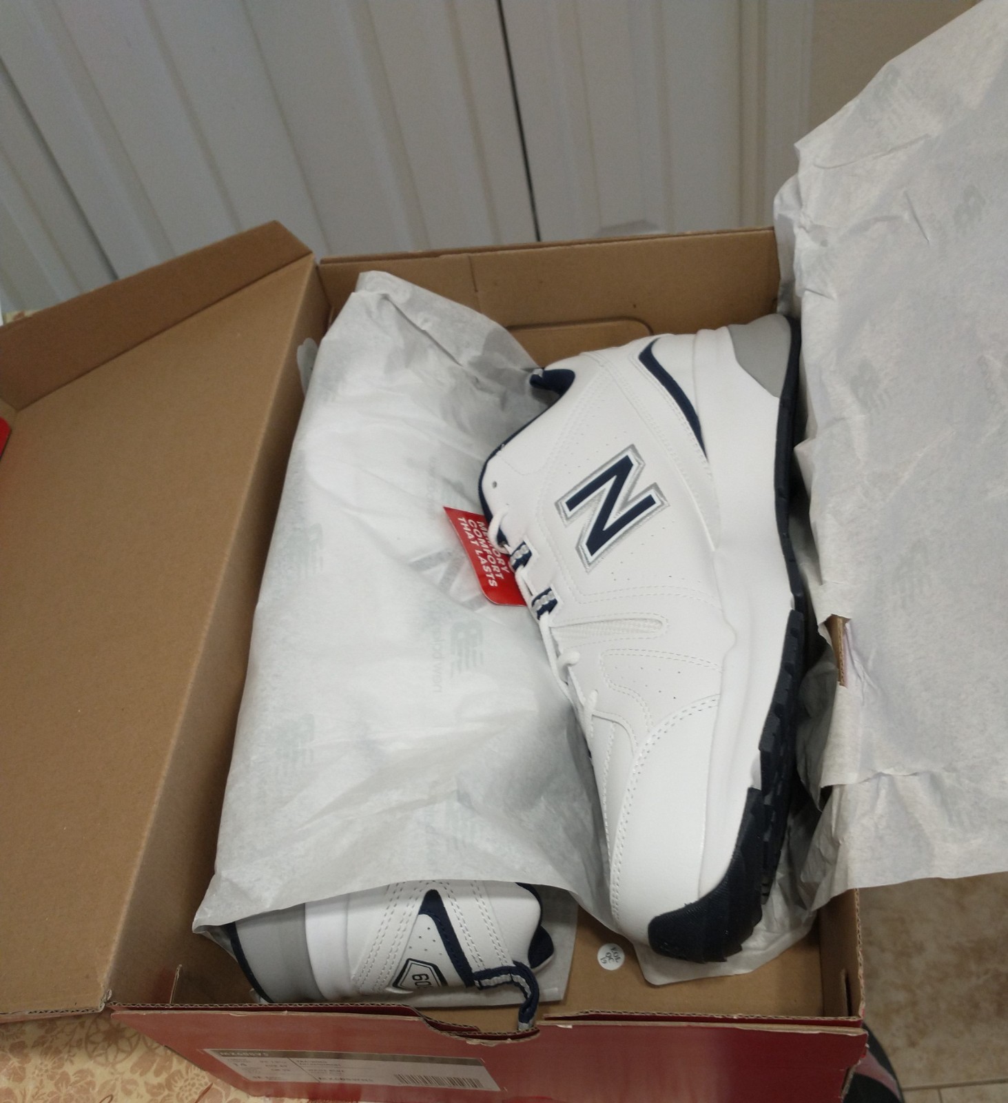 NEW New Balance Mens Shoes Size 14/4E 608 V5 MX608v5 White Lace-Up Sneakers