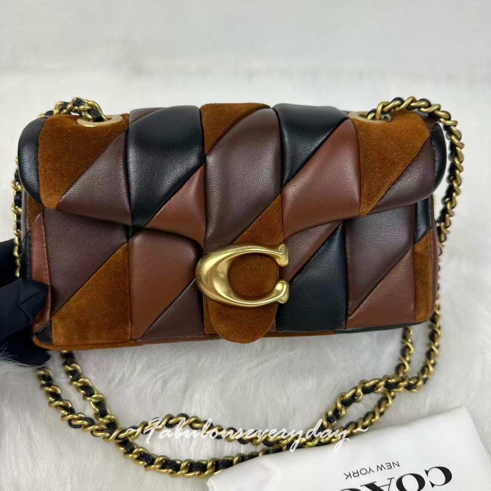 Coach Tabby Shoulder Bag 20 With Patchwork Quilting In Leather/Brass/Maple CBG88