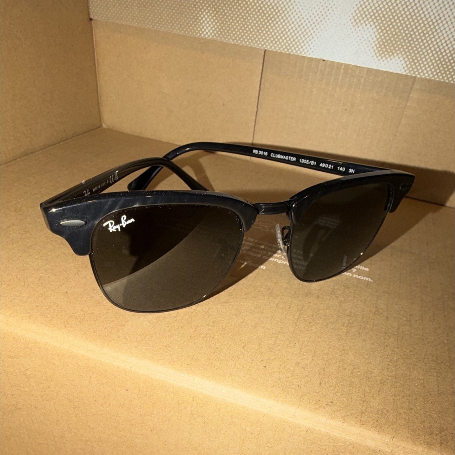 Ray-Ban Clubmaster RB3016 Black Half Frame Gray Tinted UV400 140mm 49-21