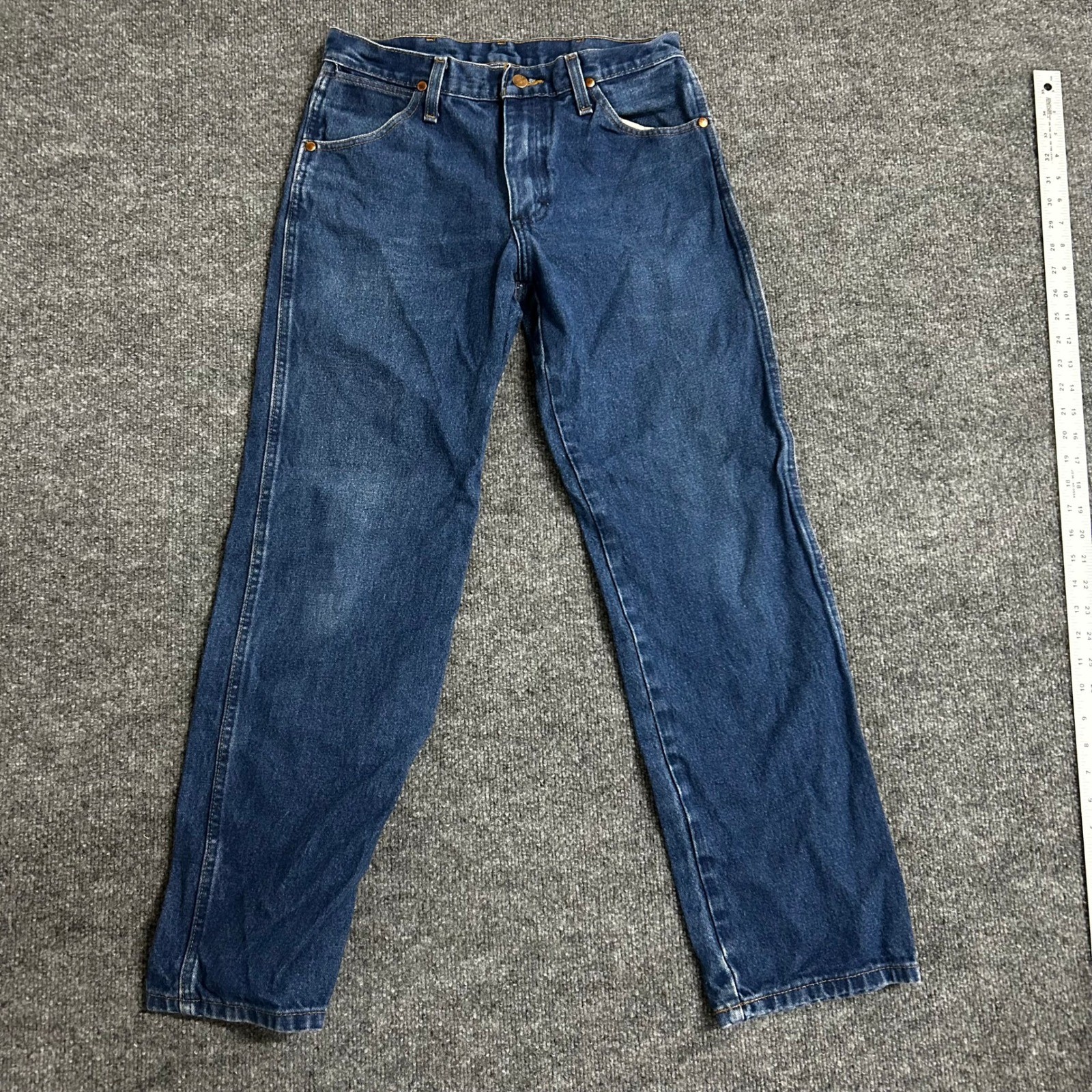 Wrangler Jeans Mens Size 30×30 Blue Straight Leg Denim Western Workwear Casual