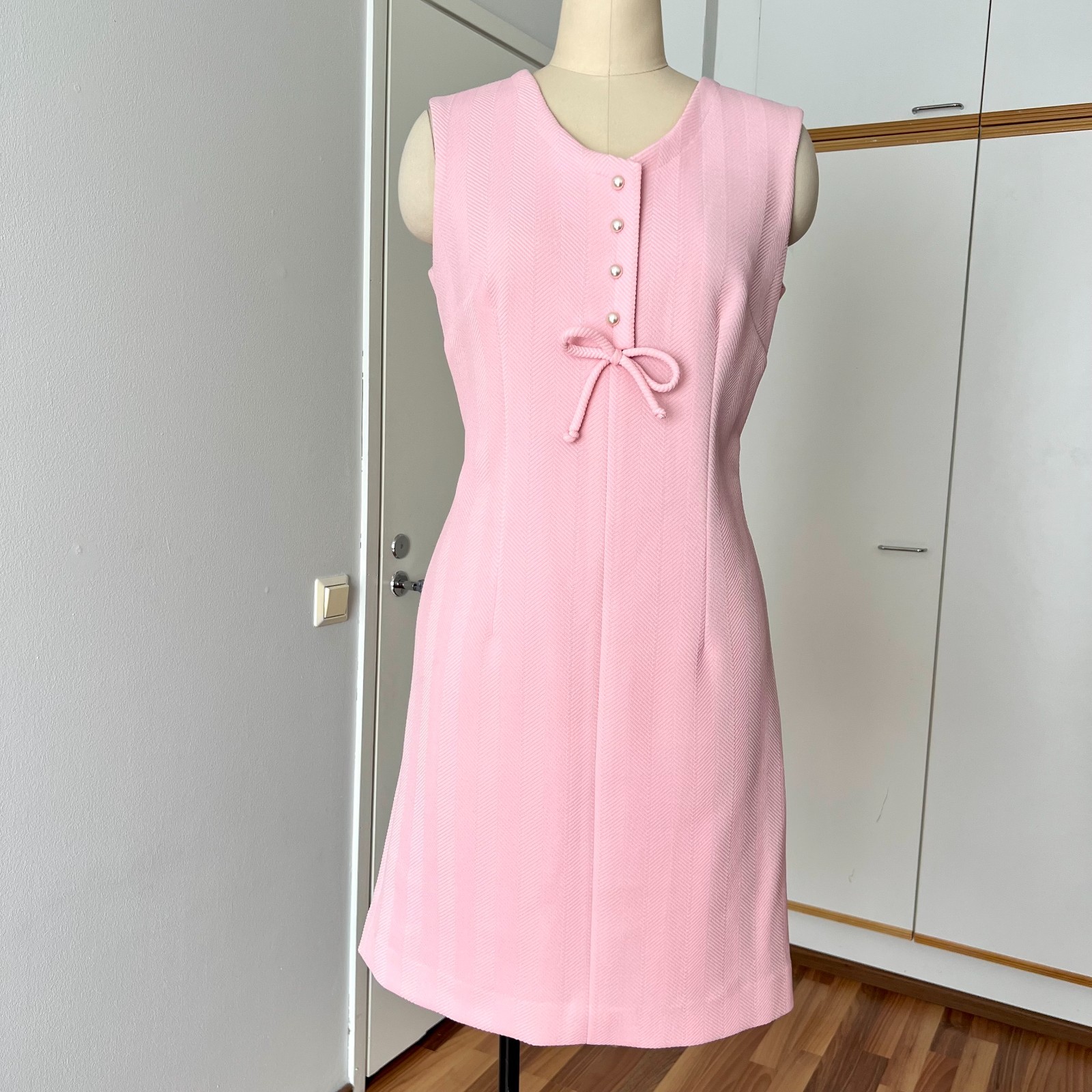 60s 70s Pink Mod Shift Mini Dress Sleeveless Aline Twiggy Style Go Go Space Age