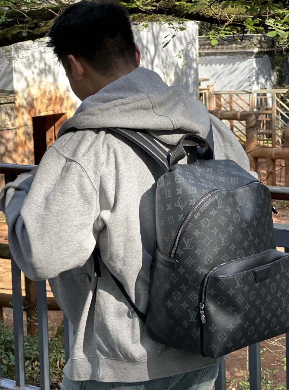 LOUIS VUITTON Black letter print Discovery Backpack For Men