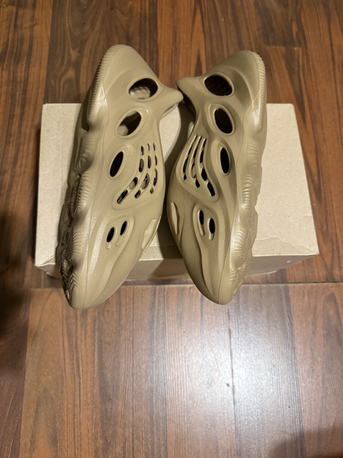 adidas Yeezy Foam Runner Men’s US 12 Brown Slip-On Lightweight New w/Box