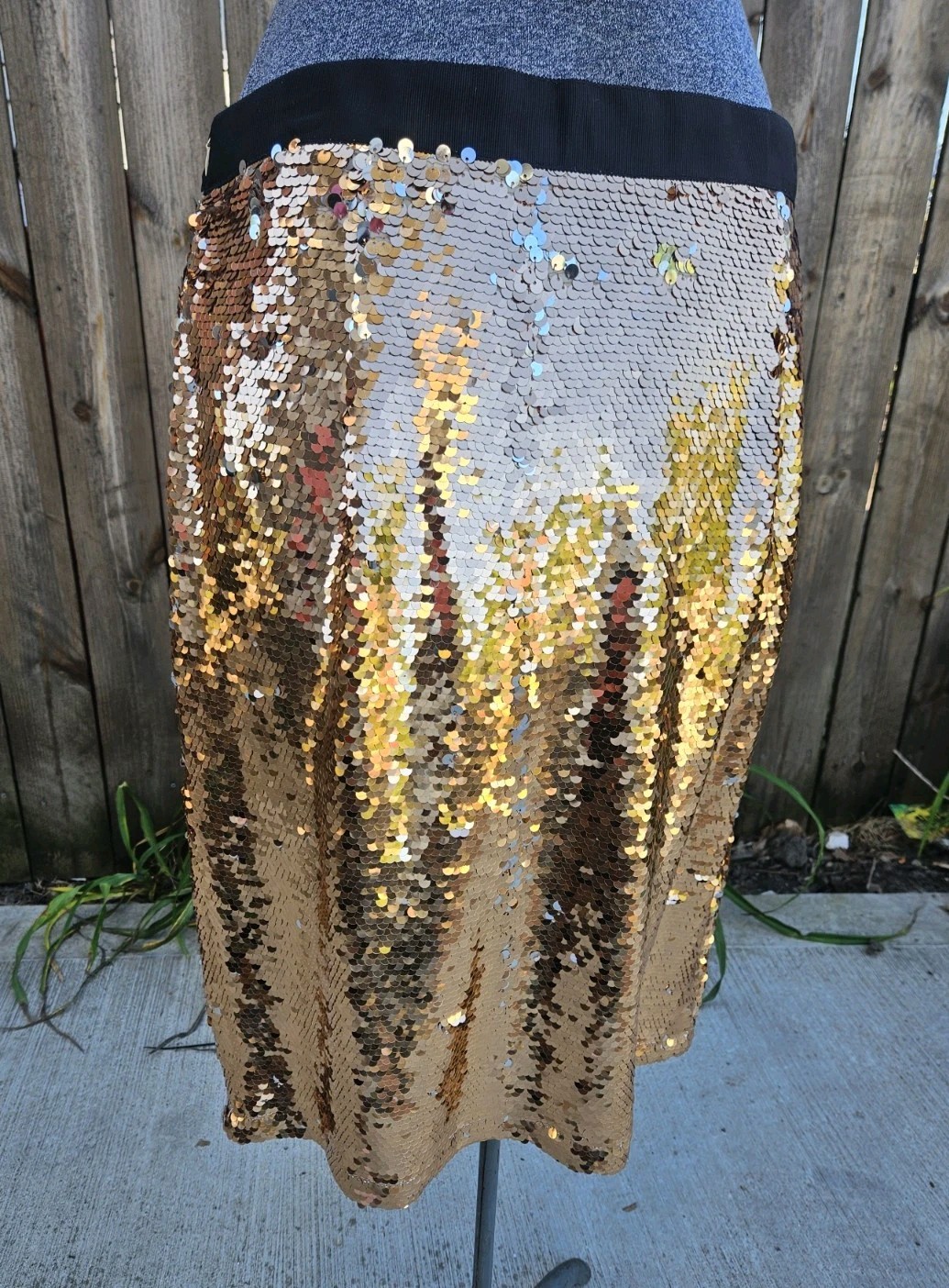 Jolie Moi Sequin Skirt Size L Rose Gold