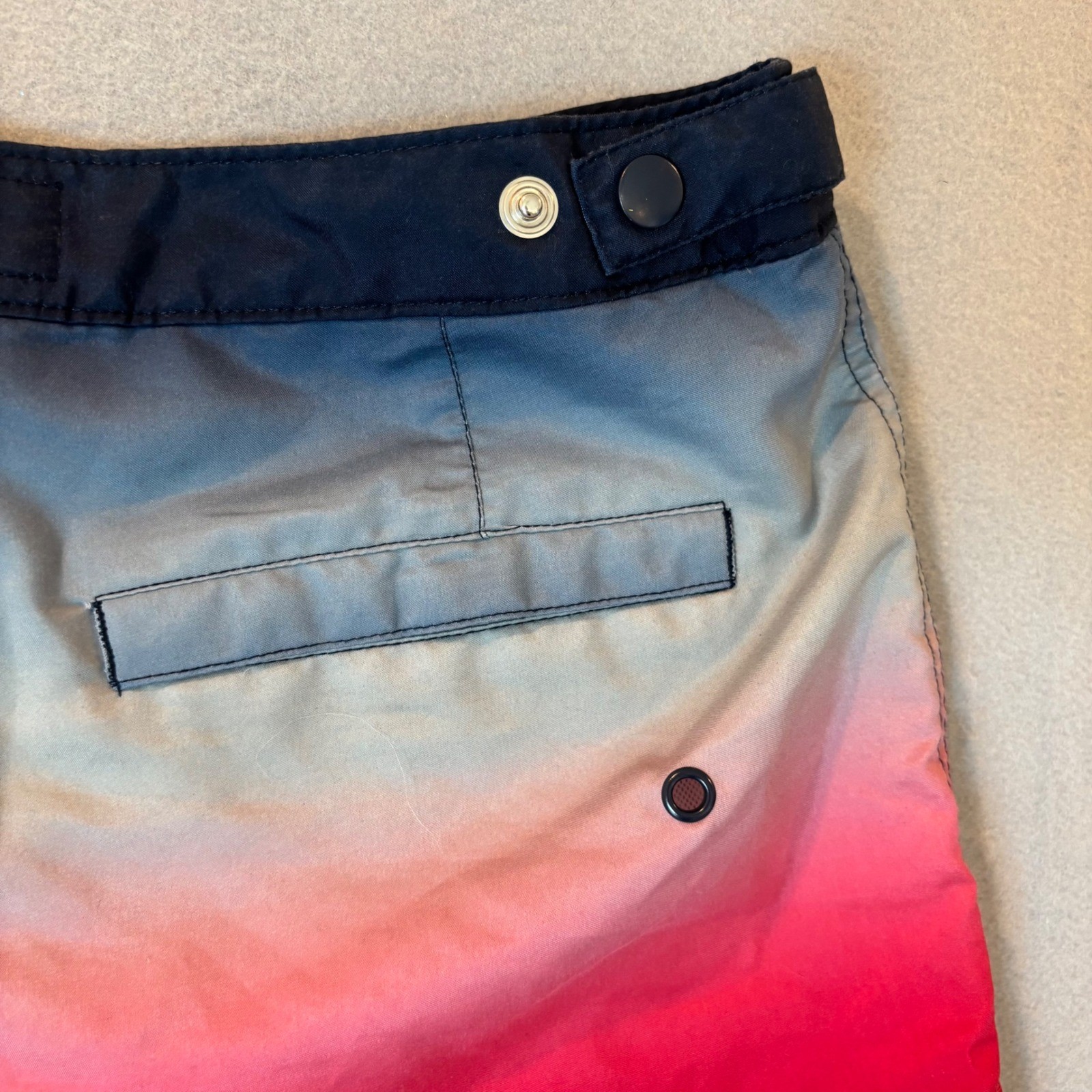 Original Penguin Mens Ombre Sunset Board Shorts Red Blue Swim Trunks Size 30