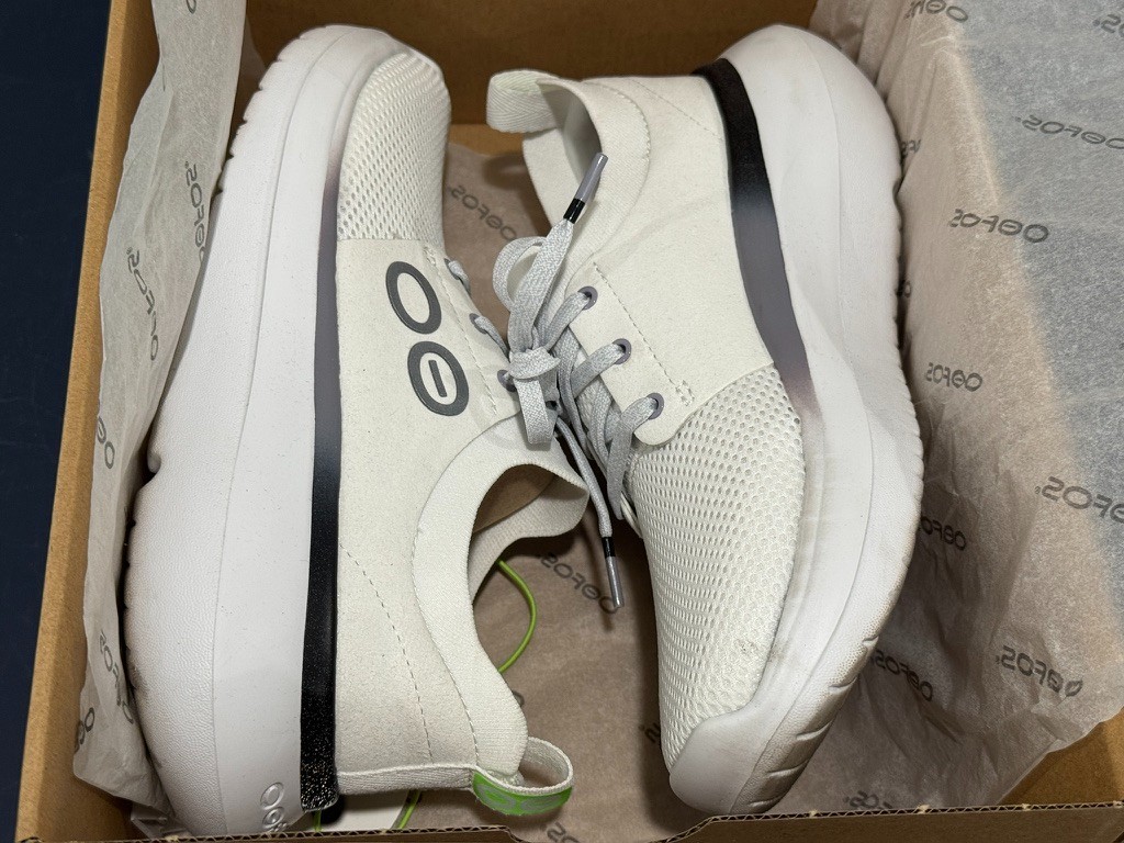 Oofos Women’s Oomy Stride Spacedust Fade Size 6