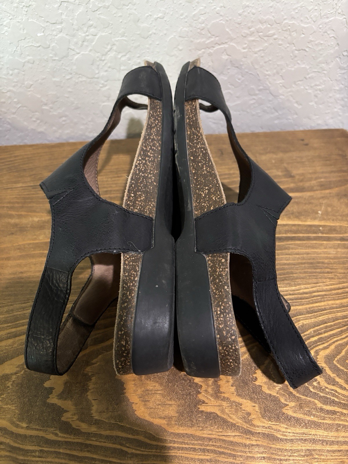 Dansko Womens REECE Black Toe Thong Sandals Sz 39 US 8.5-9