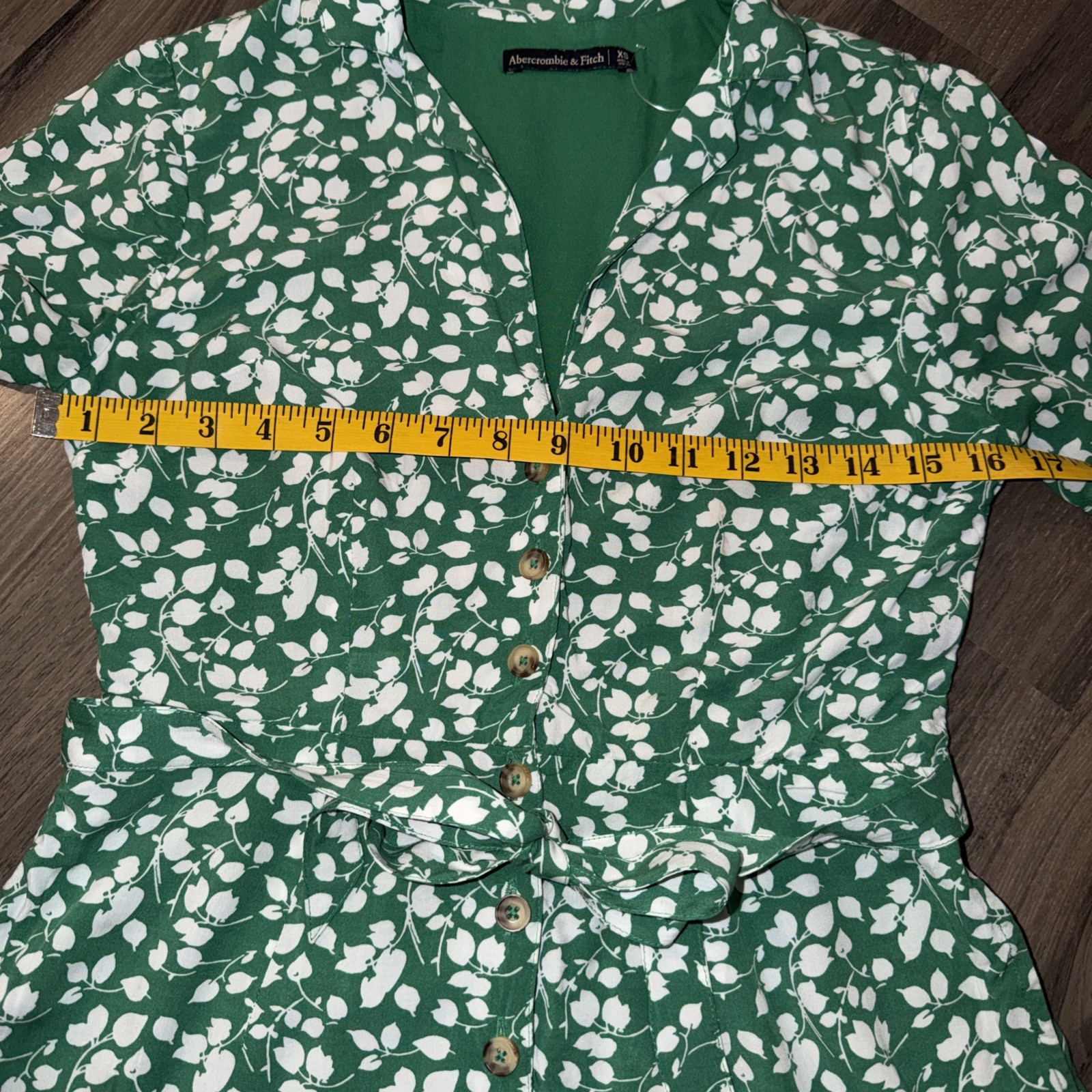 Abercrombie & Fitch Green Leaf Print Romper Size XS Extra Small