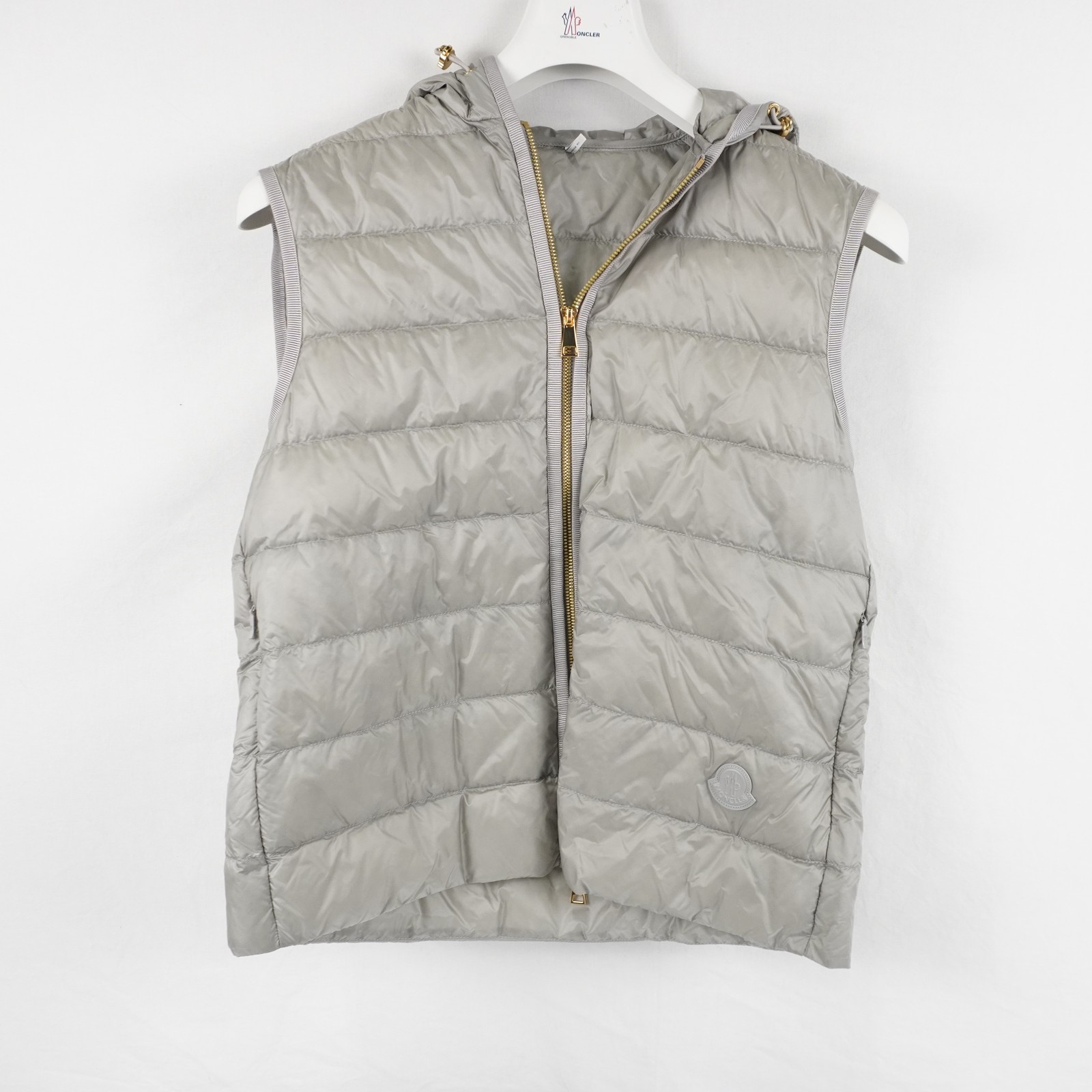 Moncler Reposse 3-In-1 Wool Blend Short Down Jacket In Gray Women’s Brand Size 0