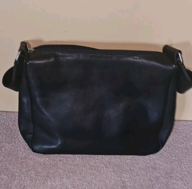 Le Donne Leather Collection Black Leather Hobo Purse Handbag With Strap
