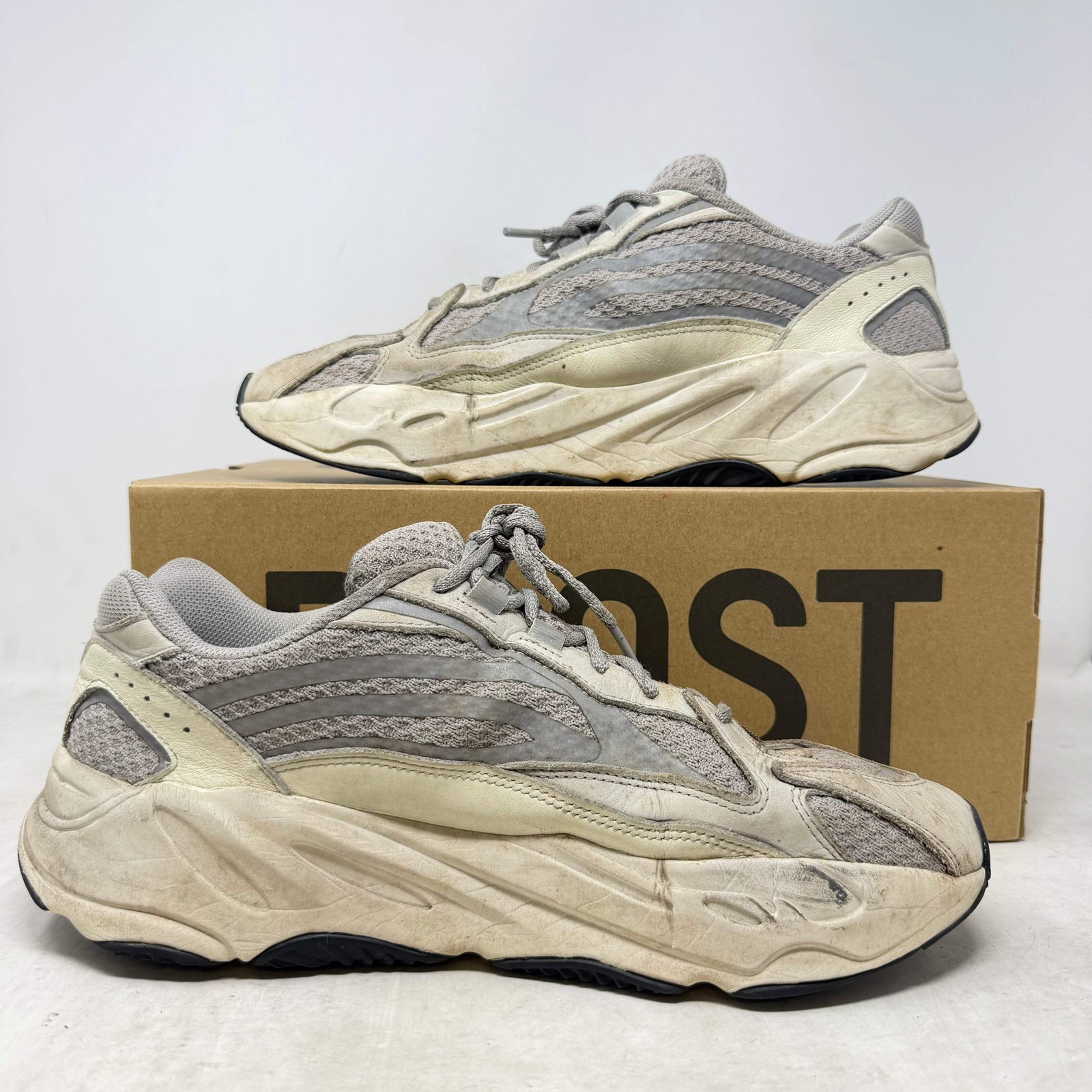 Size 12 Men adidas Yeezy Boost 700 V2 Static Pre Owned EF2829