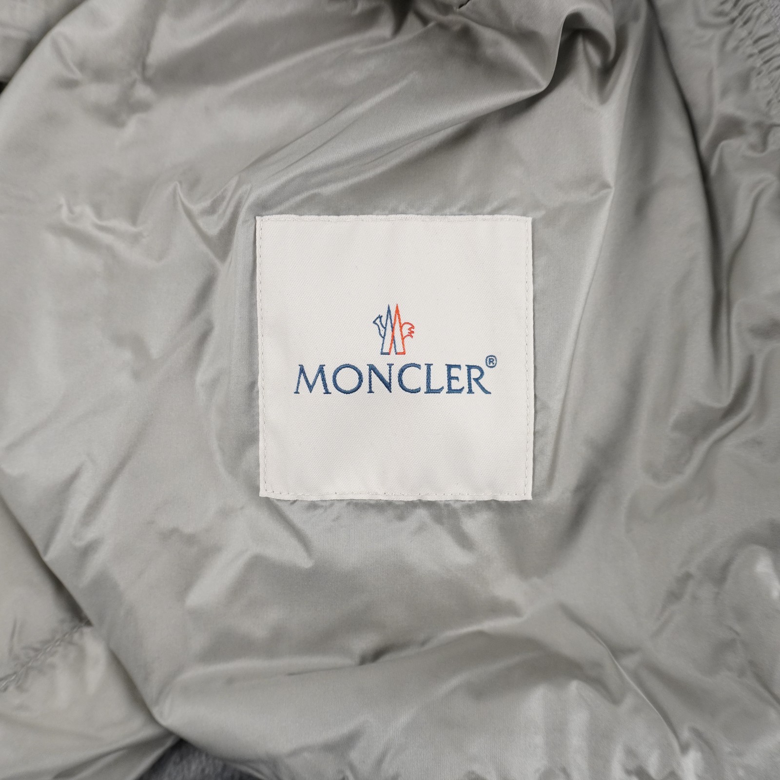 Moncler Reposse 3-In-1 Wool Blend Short Down Jacket In Gray Women’s Brand Size 0