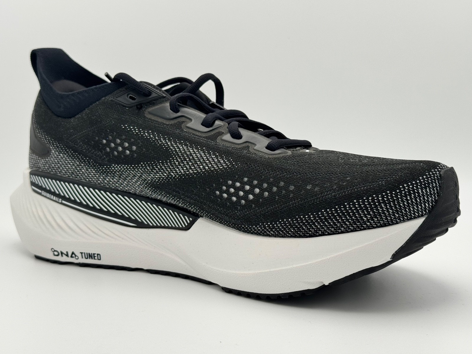 Size 10W – Glycerin GTS 23 Run & Walk Men’s Sneakers Black/Grey/White