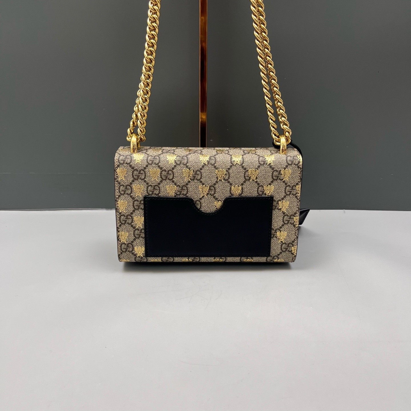 Gucci Pre-Owned Authentic Luxury Handbag 20*13*7 Free Tracked Shipping