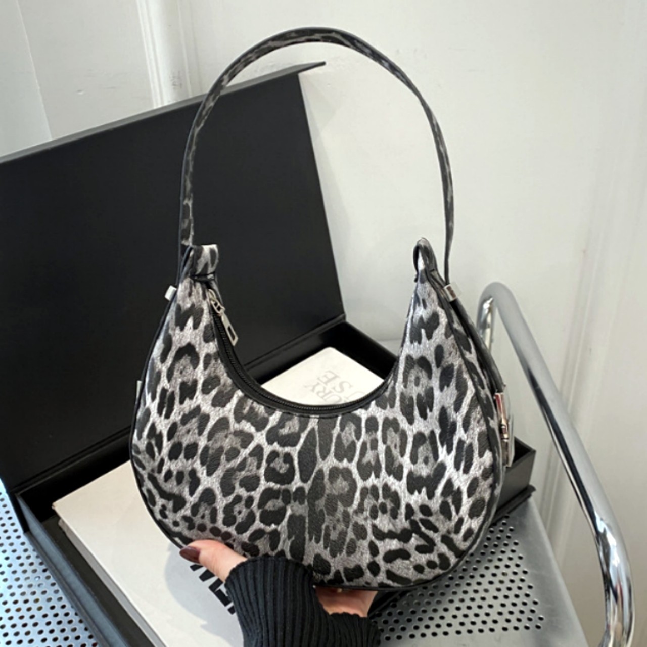 Trendy PU Leather Leopard Pattern Zip Crescent Hobo Bag Underarm Shoulder Purse