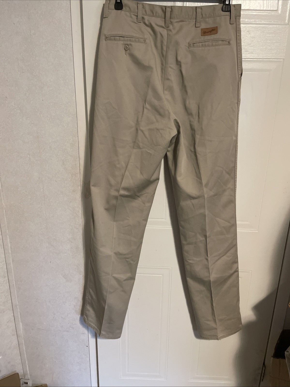 Vintage ACTUAL 90s Wrangler Khaki Pants Mens Size 34×36 Pleated Chinos Twill USA