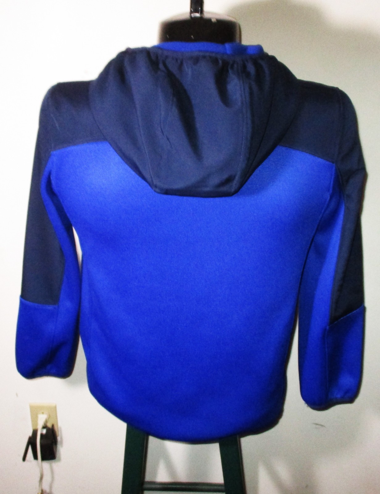 UNDER ARMOUR Blue Full Zip Hoeded Jacket Youths XL NWOT