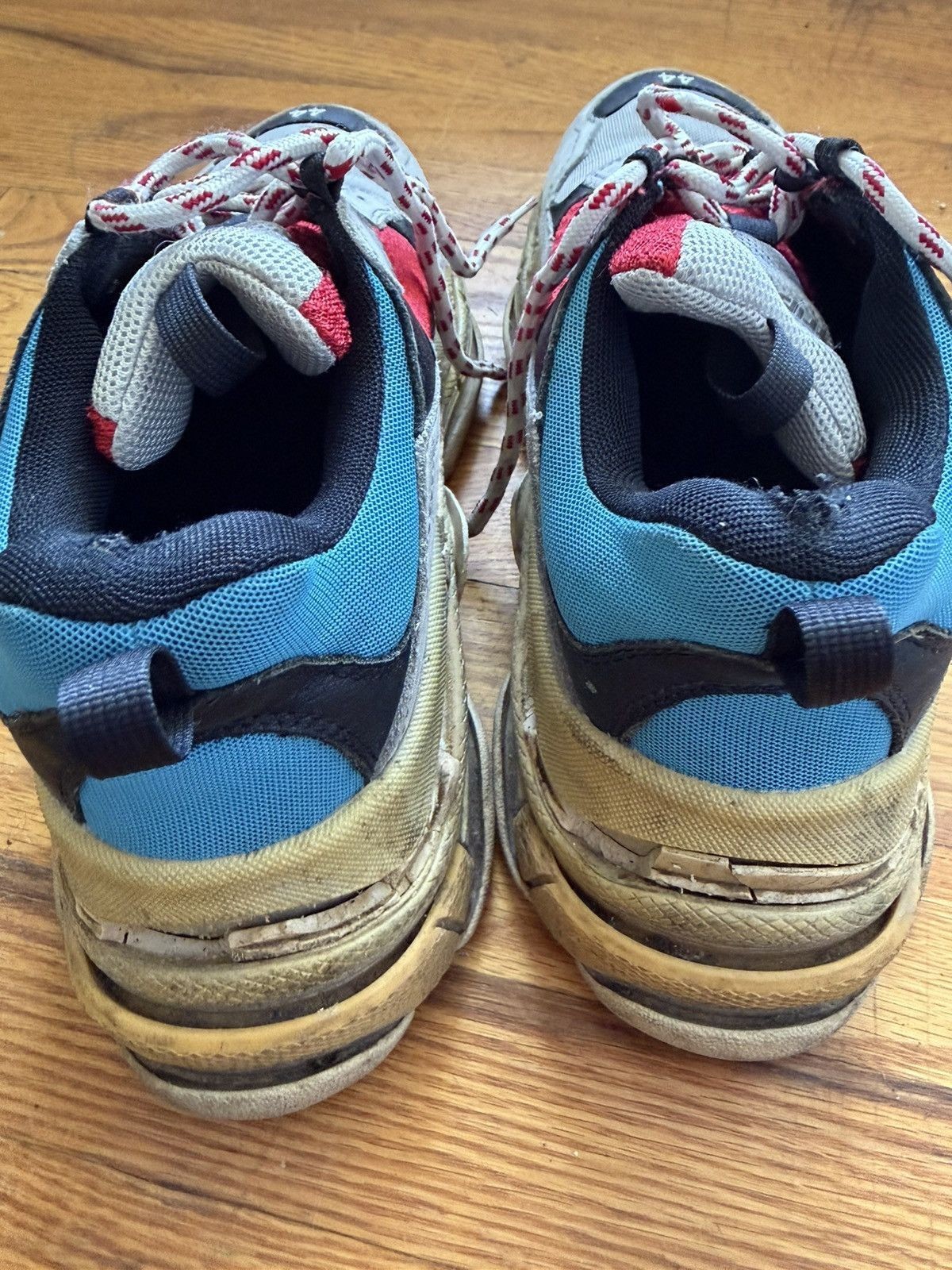 Balenciaga Triple S ‘Multicolor’ (Blue/Red/Beige) – Used