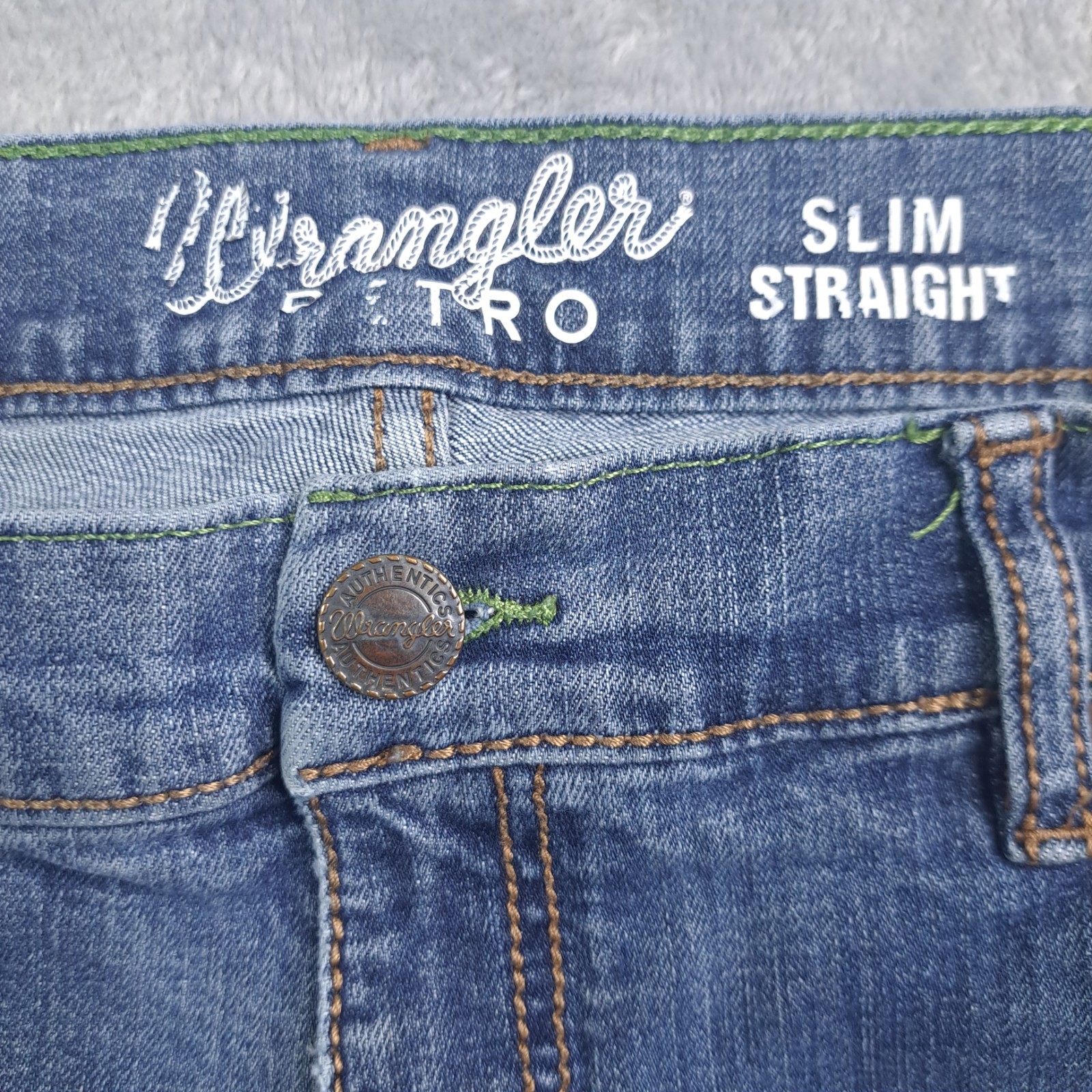 Wrangler Retro Men’s Size 36×32 Slim Straight Stretch Denim Blue Jeans Cowboy