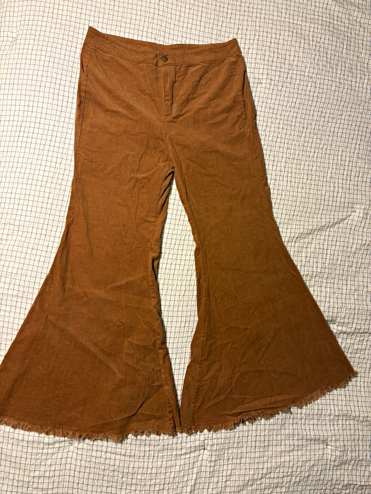 Fashion On Earth Women’s Brown BOHO Corduroy Flared Pants Flat Front, Size M