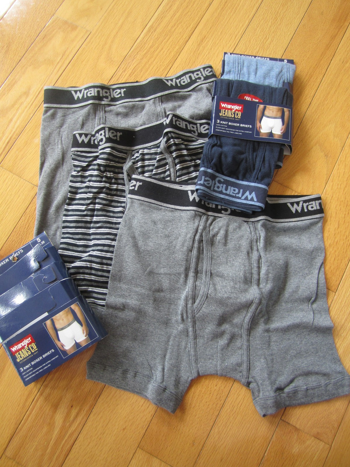 Wrangler Men’s Cotton boxer briefs 5 PAIRS S 28-30 STRIPE BLUE GRAY SOLID