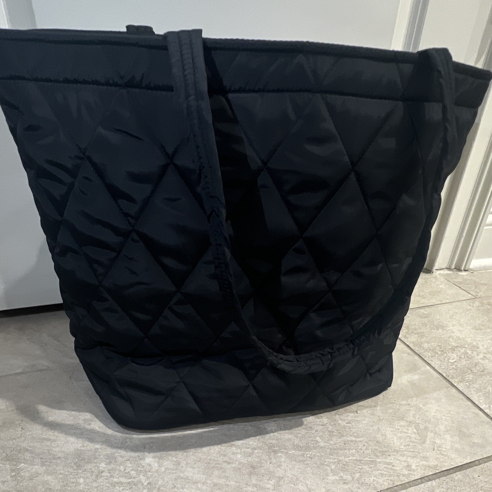 Vera Bradley Black Quilted Tote Bag Double Handles Open Top Lined Inner Pockets