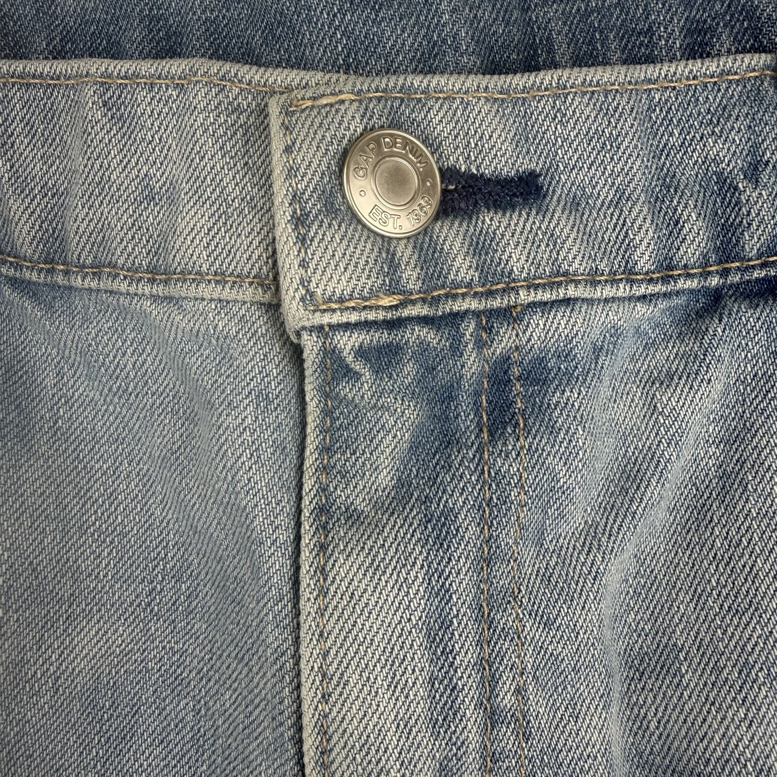 Gap 1969 Original Best Girlfriend Denim Shorts Distressed Blue Womens 31R