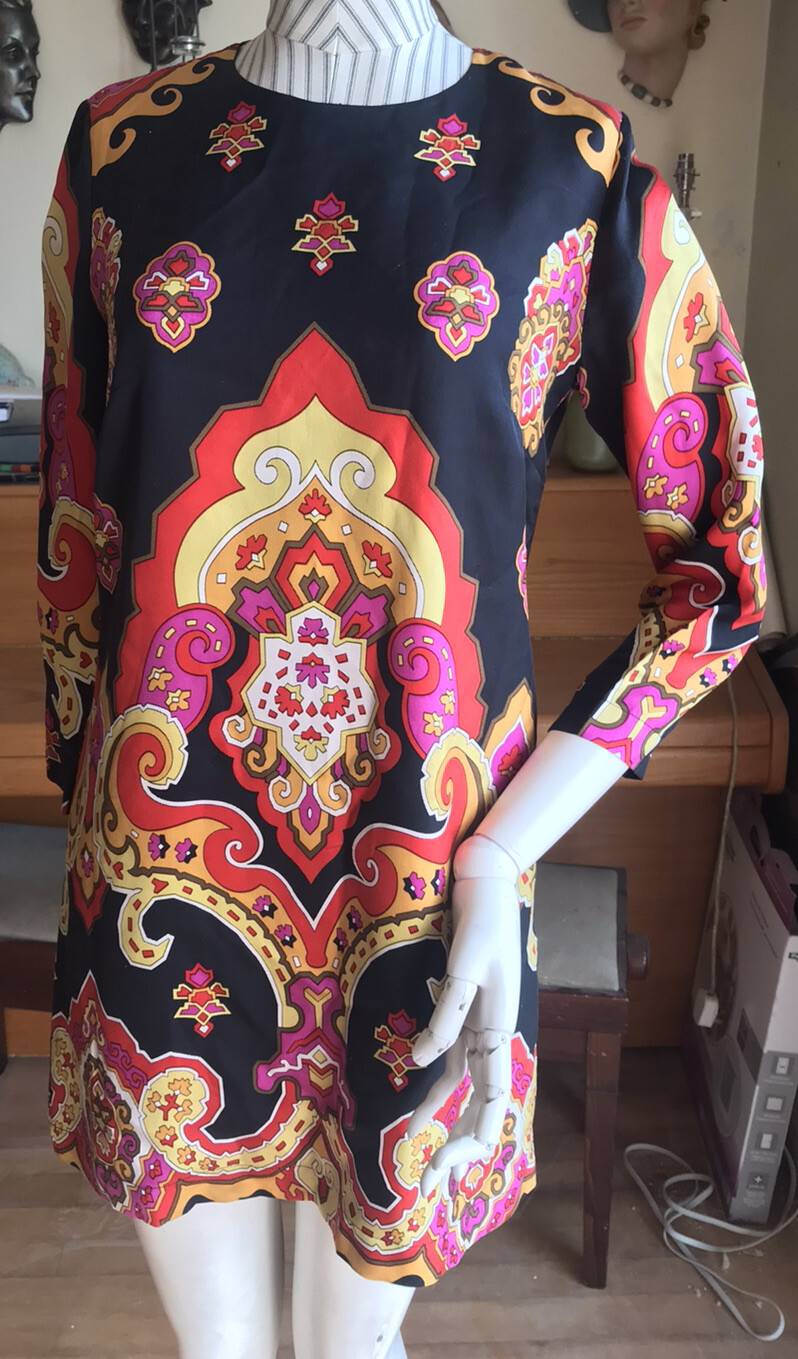 SIZE 6 SEE BY CHLOE 60S STYLE SHIFT MULTI PSYCHEDELIC PRINT ON BLACK MINI DRESS